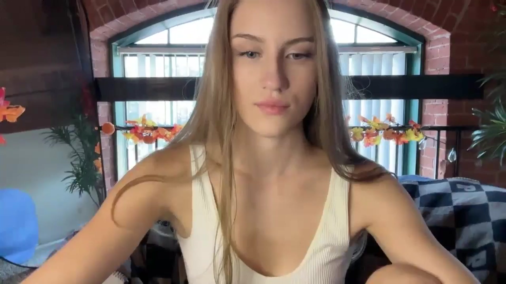 Gallery image thumbnail from Luna_Moore1's myfreecams stream on, 09/11/2024, 20:02 image 14 of 20