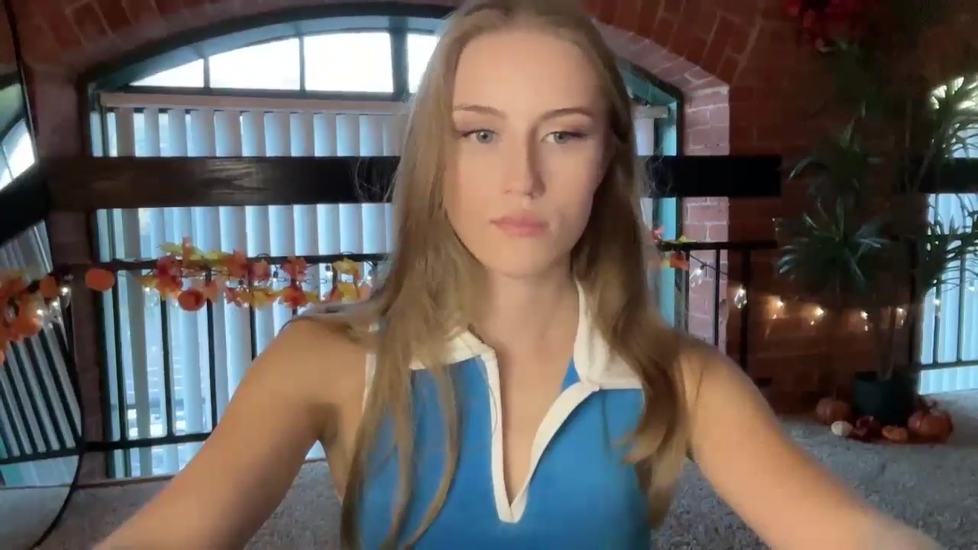Gallery image thumbnail from Luna_Moore1's myfreecams stream on, 10/14/2024, 22:08 image 3 of 20