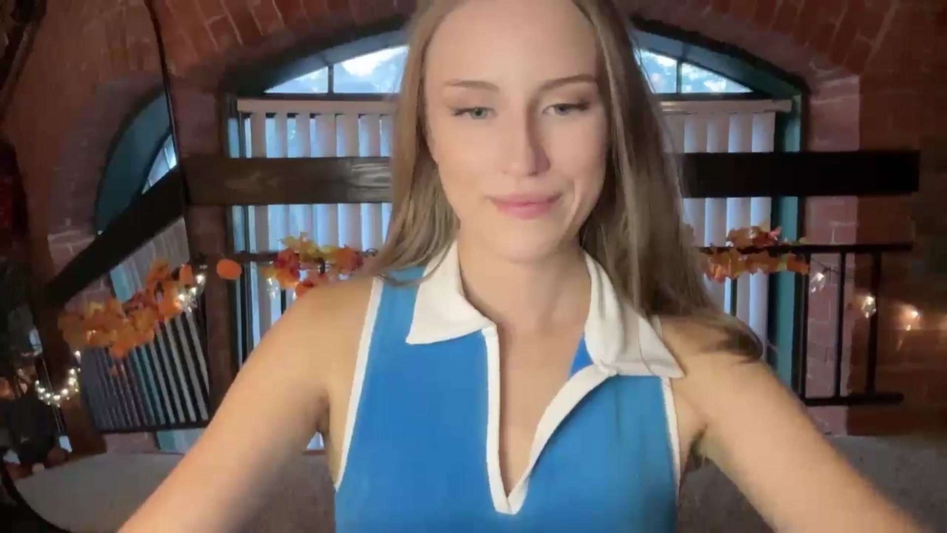 Gallery image thumbnail from Luna_Moore1's myfreecams stream on, 10/14/2024, 22:08 image 17 of 20
