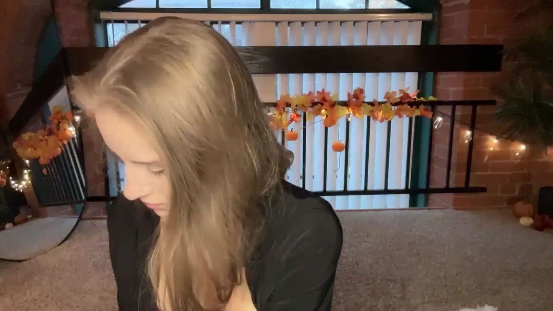 Gallery image thumbnail from Luna_Moore1's myfreecams stream on, 10/15/2024, 22:34 image 12 of 20