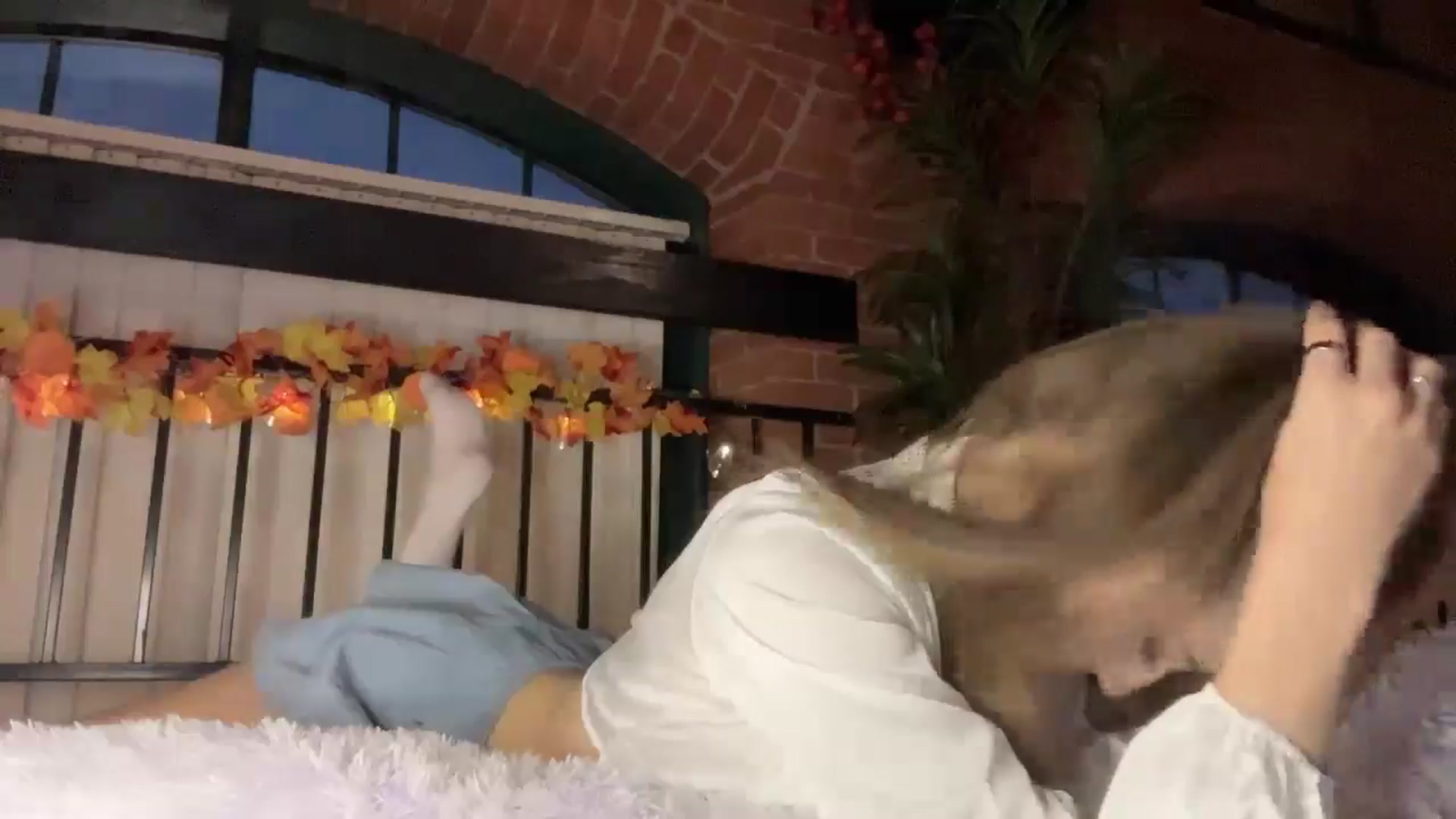 Gallery image thumbnail from Luna_Moore1's myfreecams stream on, 10/18/2024, 22:43 image 10 of 20