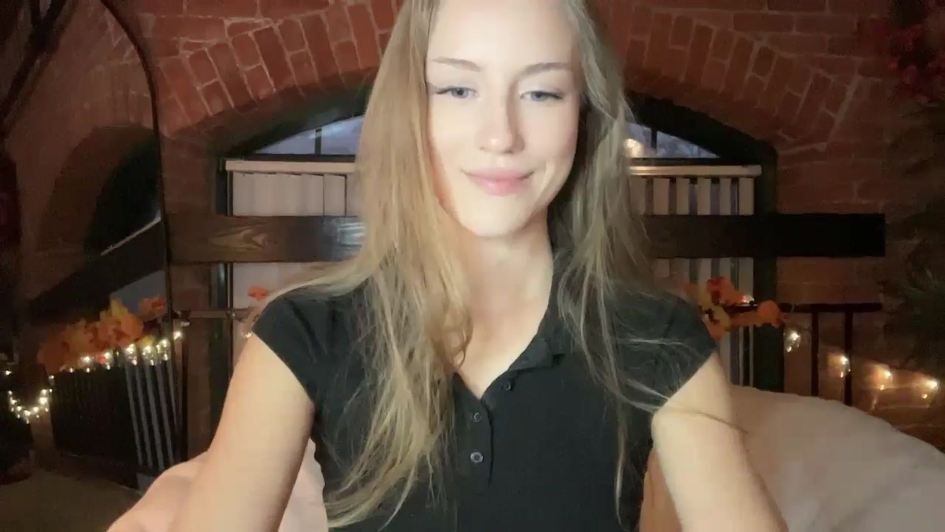 Gallery image thumbnail from Luna_Moore1's myfreecams stream on, 11/03/2024, 22:09 image 17 of 20