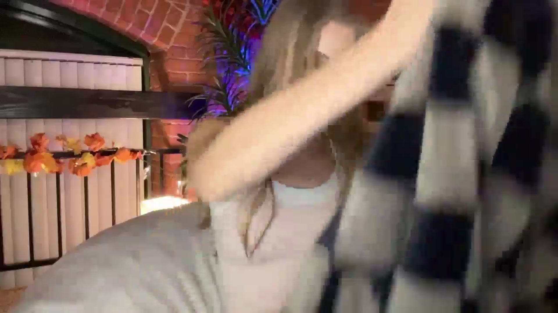 Gallery image thumbnail from Luna_Moore1's myfreecams stream on, 12/02/2024, 23:15 image 16 of 20