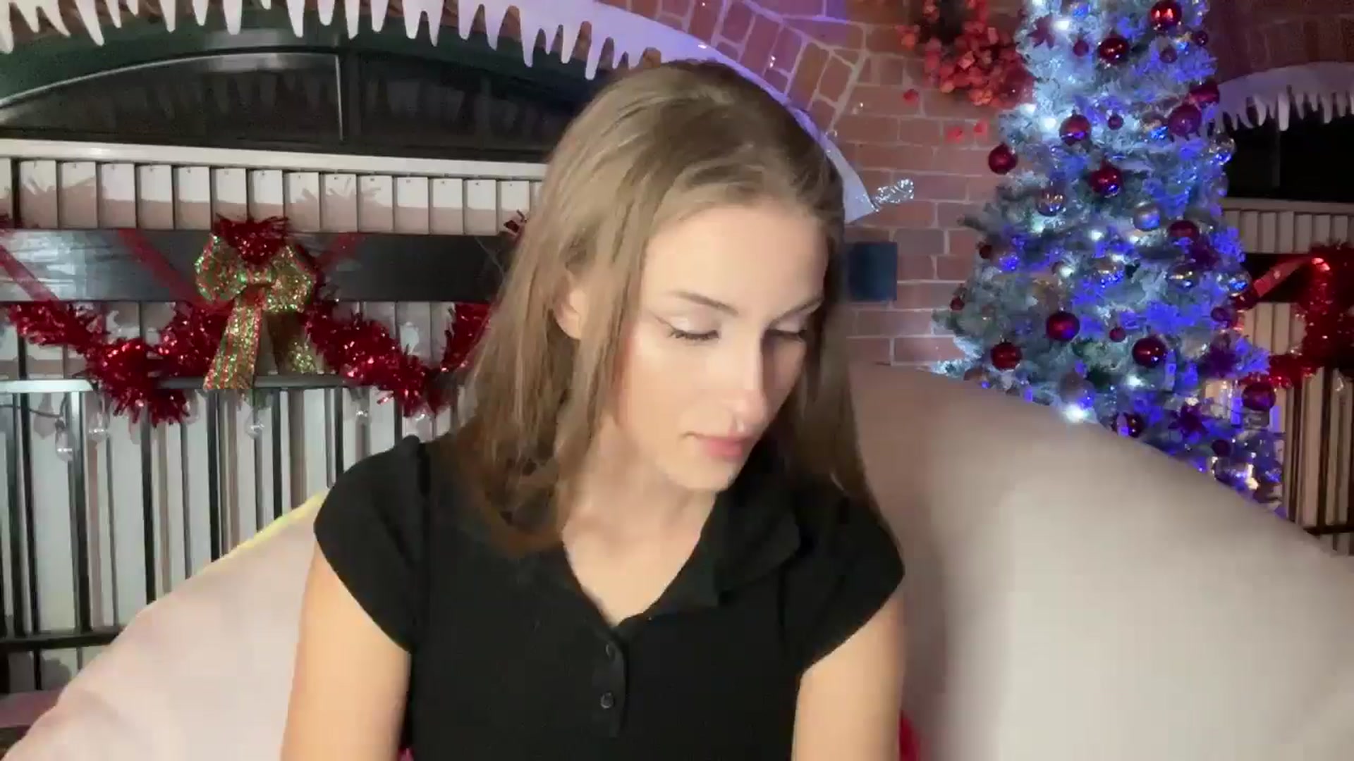 Gallery image thumbnail from Luna_Moore1's myfreecams stream on, 01/11/2025, 24:00 image 20 of 20