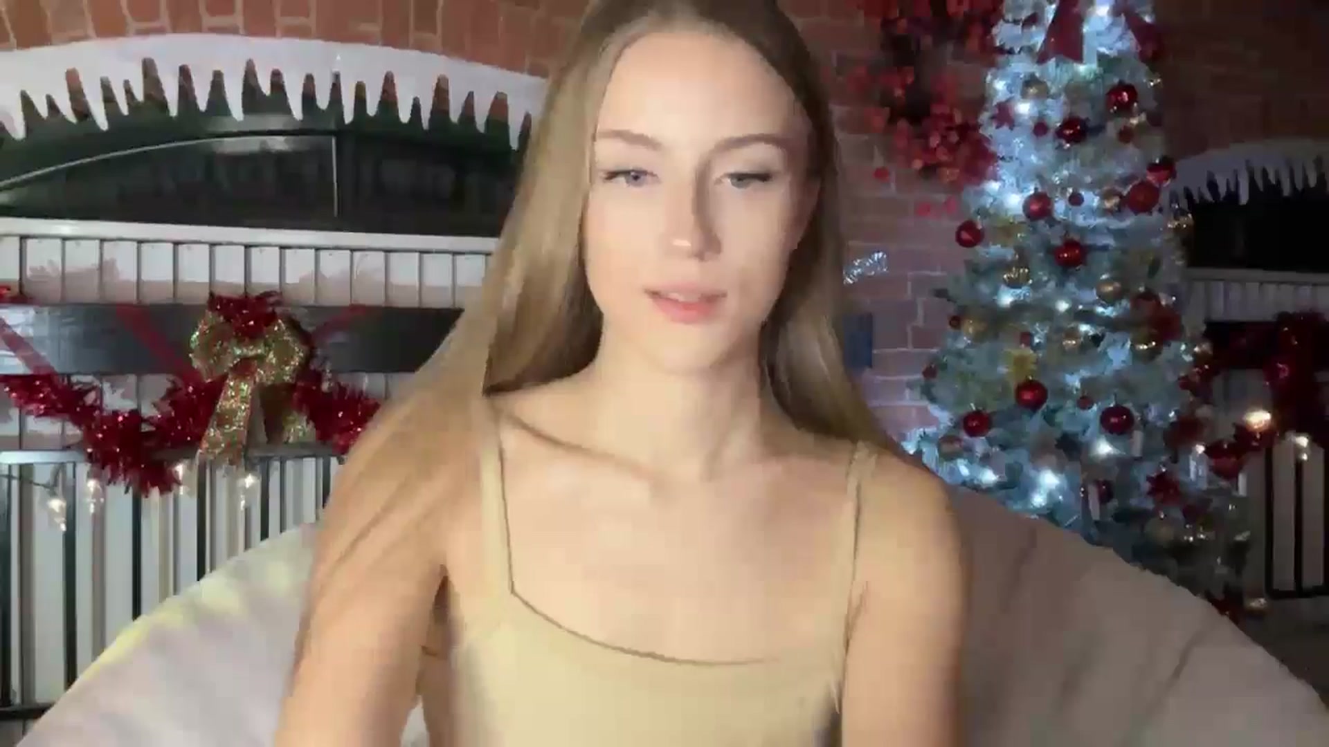 Gallery image thumbnail from Luna_Moore1's myfreecams stream on, 01/23/2025, 23:27 image 4 of 20