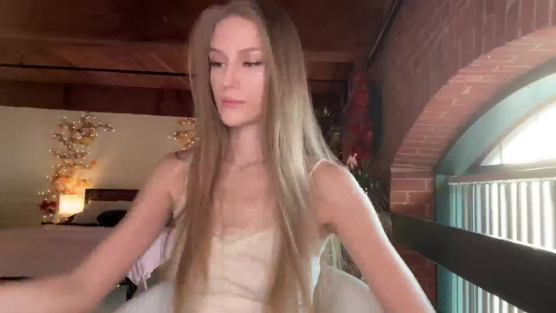 Gallery image thumbnail from Luna_Moore1's myfreecams stream on, 07/04/2025, 23:19 image 20 of 20