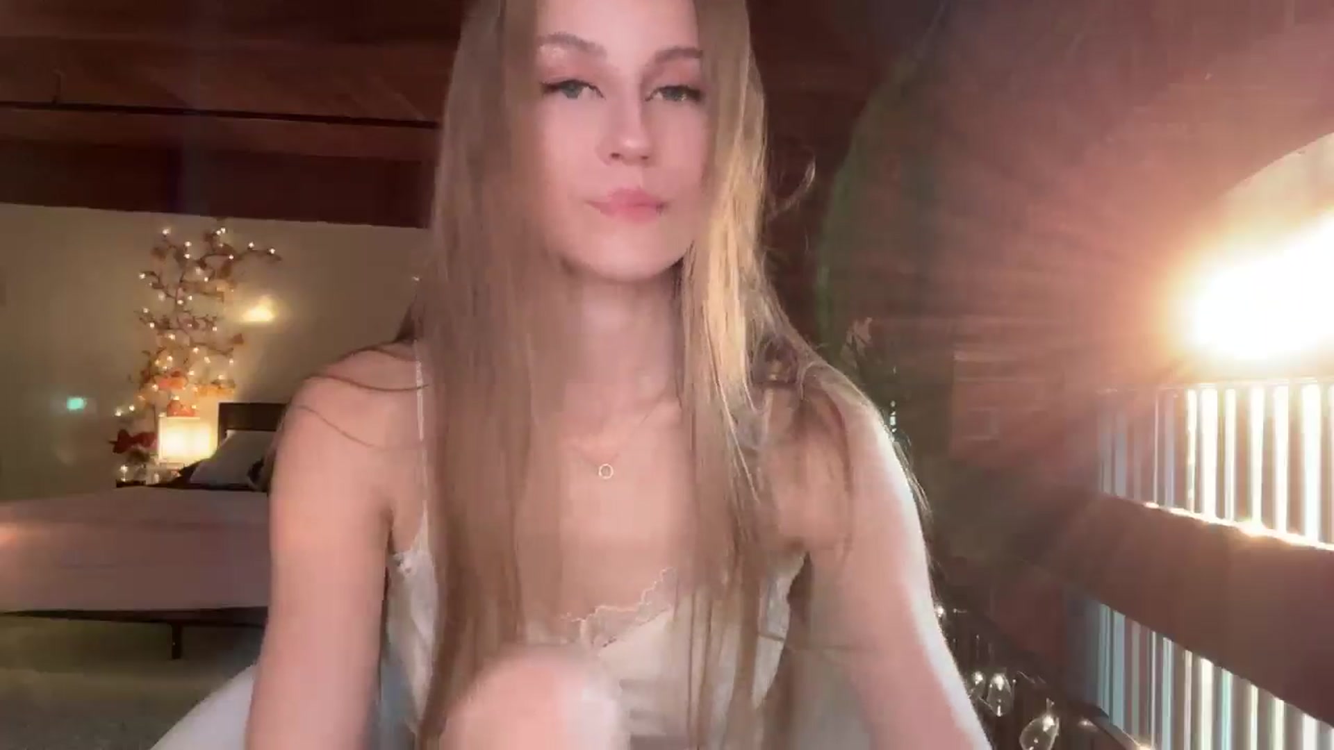 Gallery image thumbnail from Luna_Moore1's myfreecams stream on, 07/04/2025, 23:57 image 14 of 20