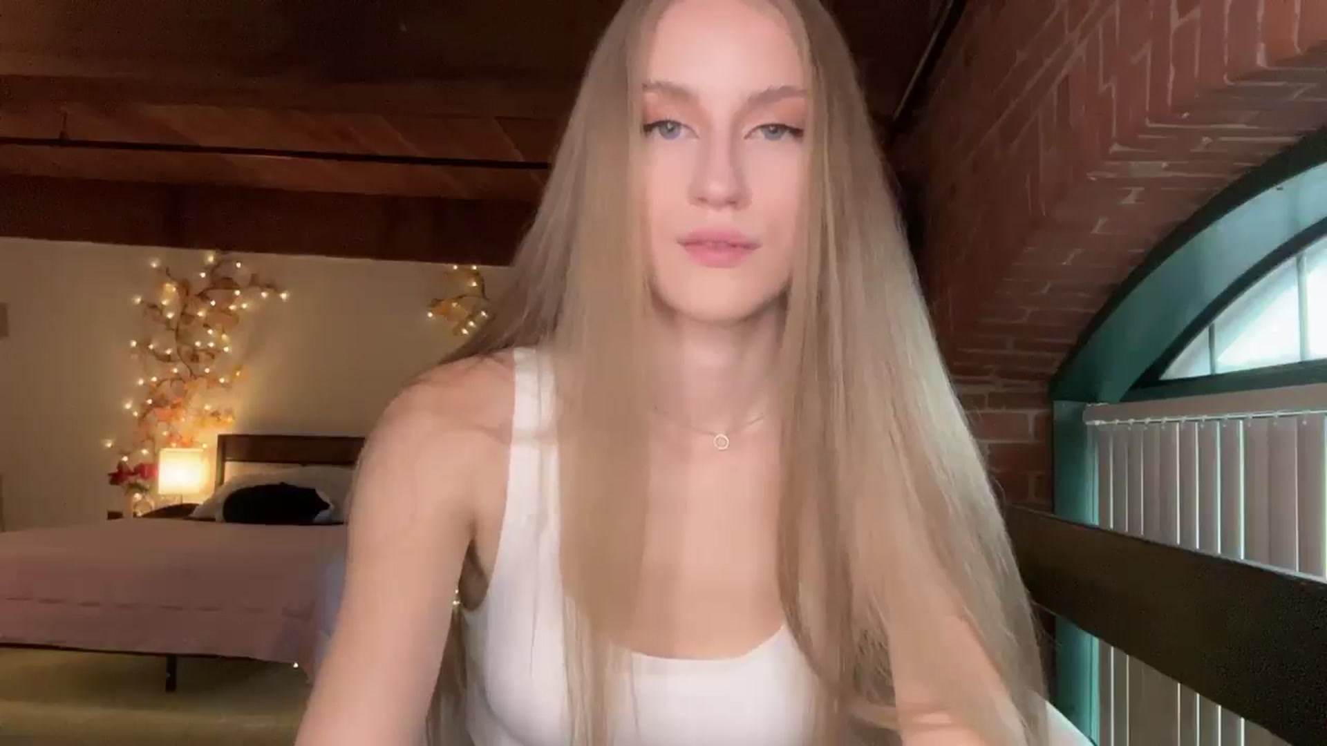 Gallery image thumbnail from Luna_Moore1's myfreecams stream on, 07/14/2025, 23:12 image 2 of 20