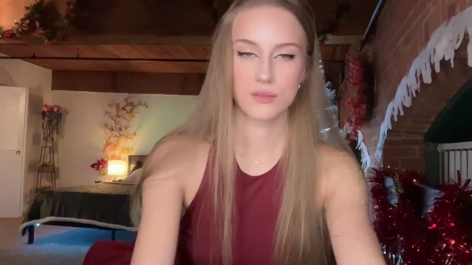 Gallery image thumbnail from Luna_Moore1's myfreecams stream on, 01/08/2026, 01:00 image 20 of 20