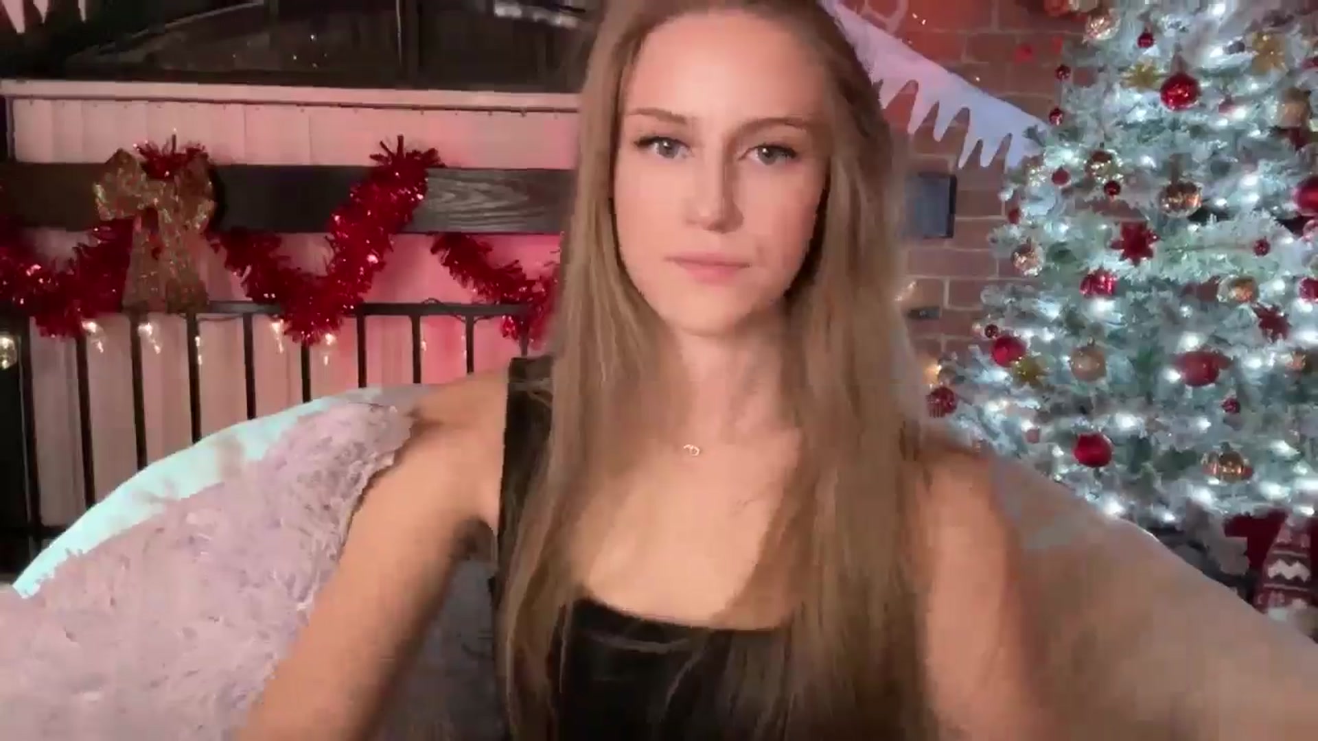 Gallery image thumbnail from Luna_Moore1's myfreecams stream on, 01/29/2026, 01:22 image 12 of 20