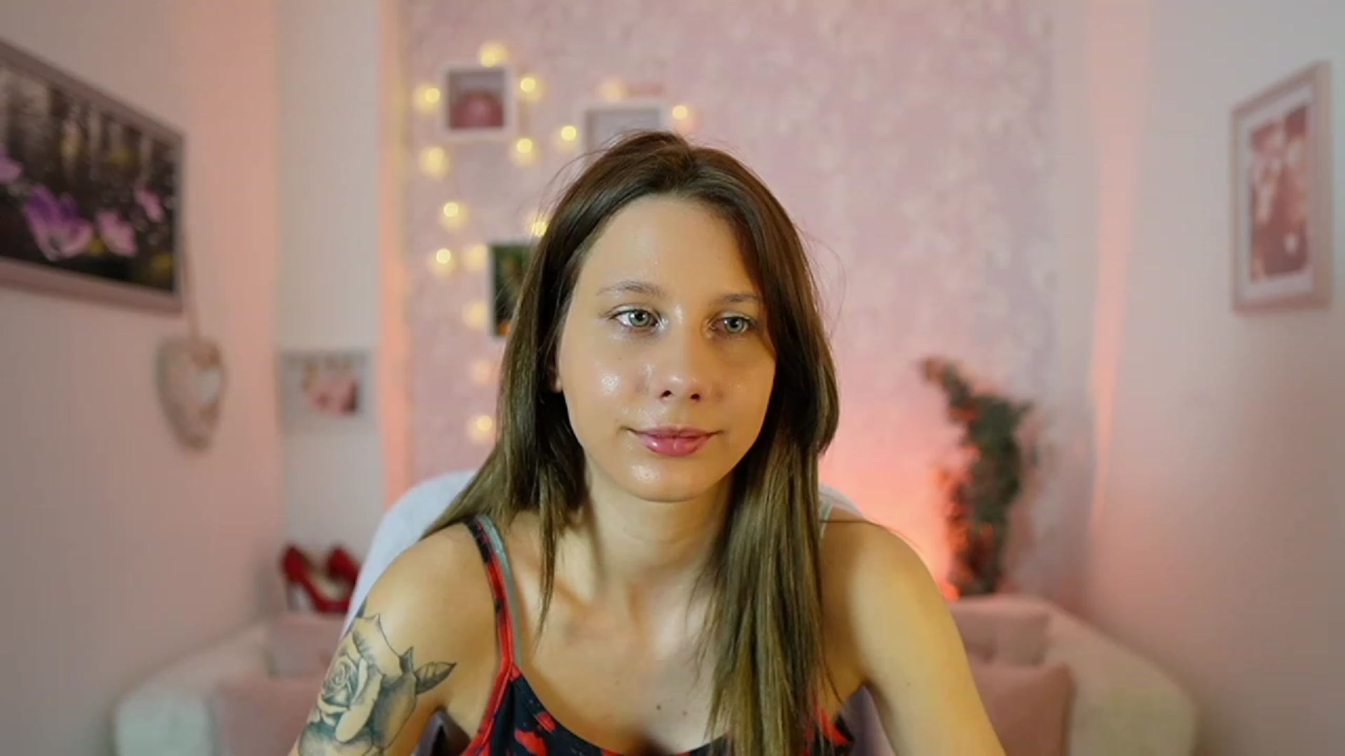 Gallery image thumbnail from Luna_Rival18's myfreecams stream on, 02/27/2024, 15:55 image 15 of 20