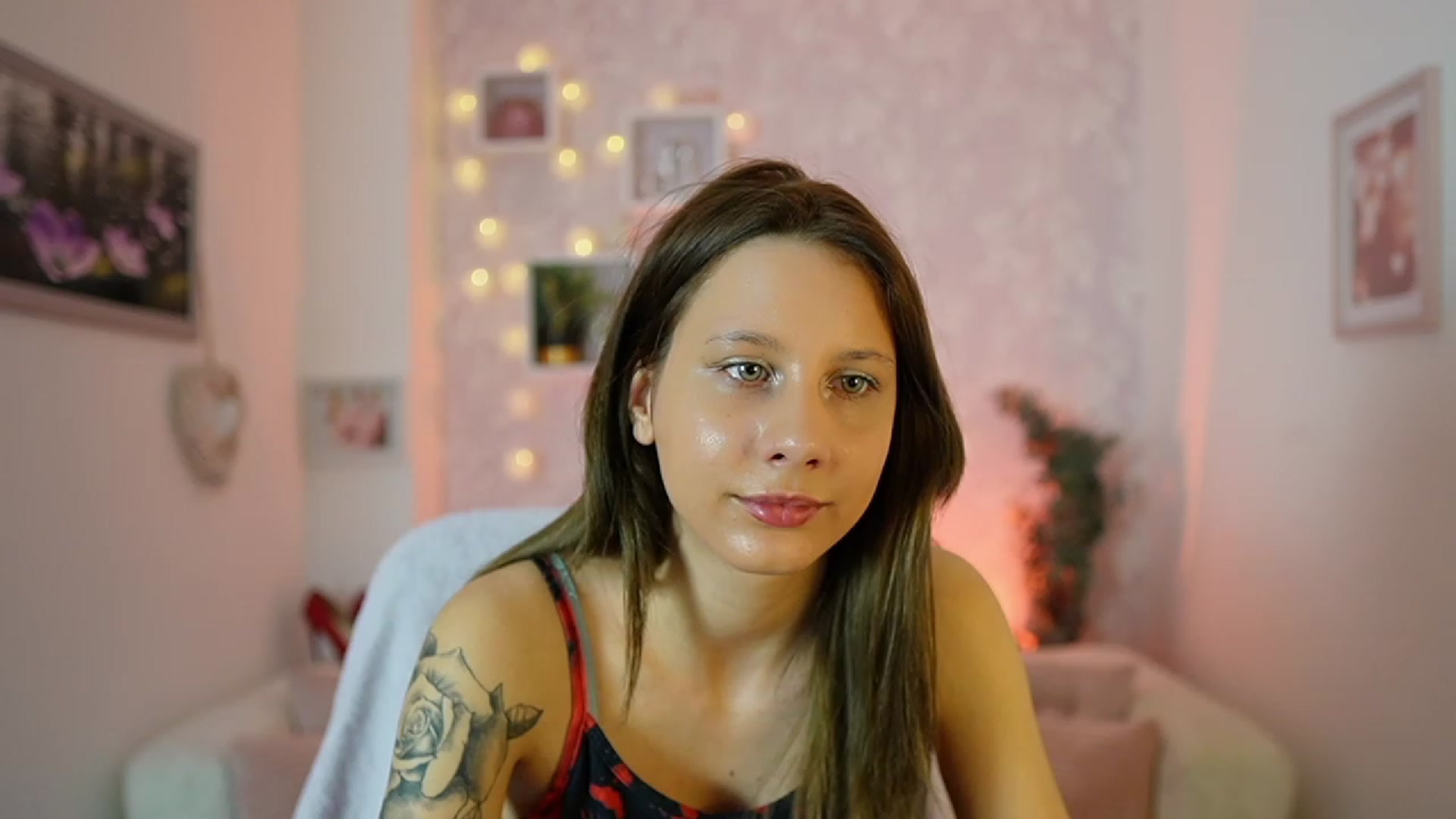 Gallery image thumbnail from Luna_Rival18's myfreecams stream on, 02/27/2024, 15:55 image 8 of 20