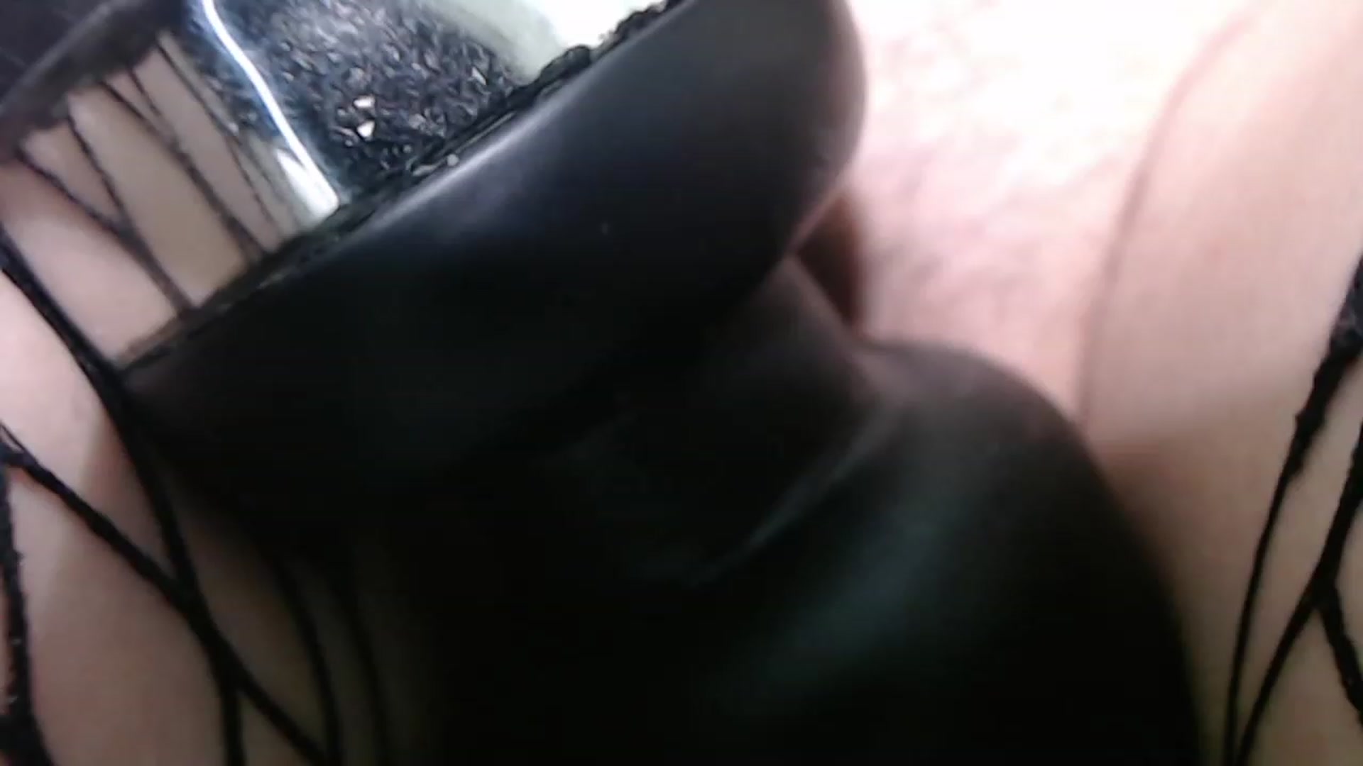 Gallery image thumbnail from Luna_Vargas's myfreecams stream on, 06/12/2023, 24:04 image 2 of 20