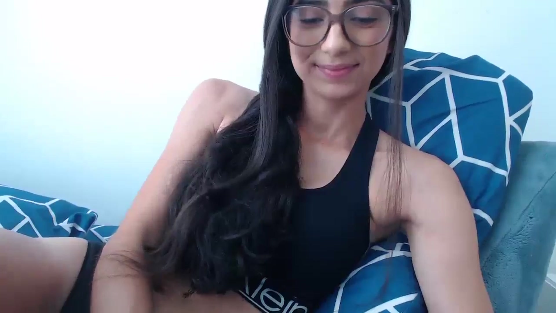 Gallery image thumbnail from Luna_Vargas's myfreecams stream on, 03/08/2025, 17:23 image 14 of 20