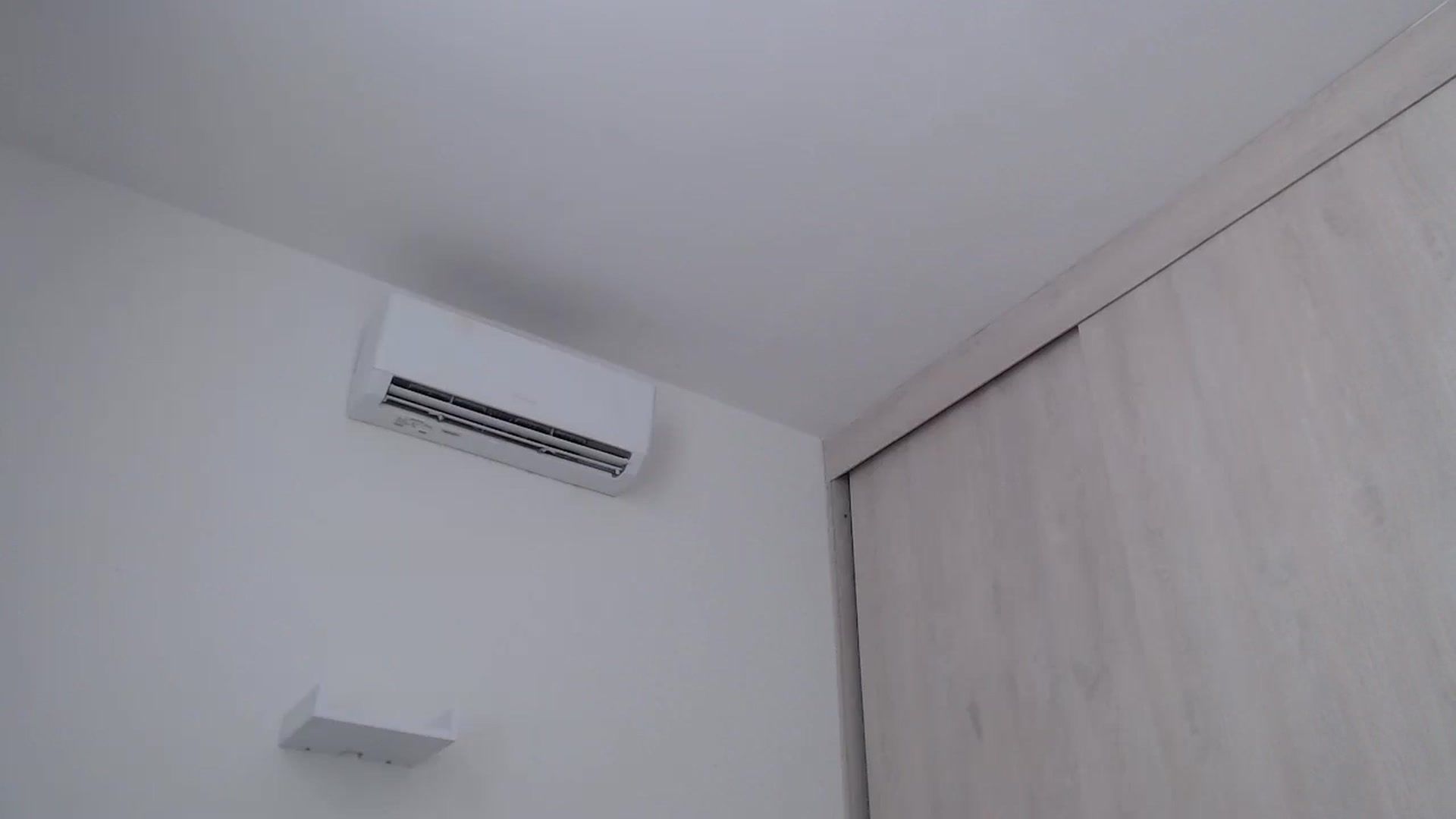 Gallery image thumbnail from Luna_Vargas's myfreecams stream on, 03/22/2025, 20:12 image 17 of 20