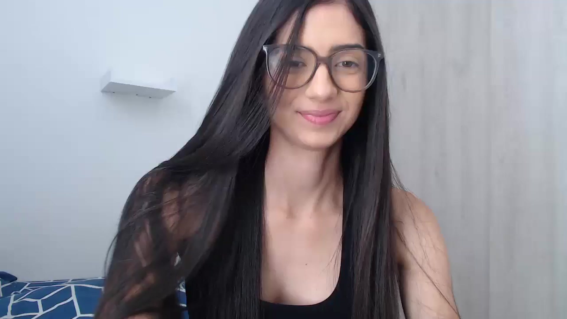 Gallery image thumbnail from Luna_Vargas's myfreecams stream on, 05/28/2025, 15:29 image 5 of 20