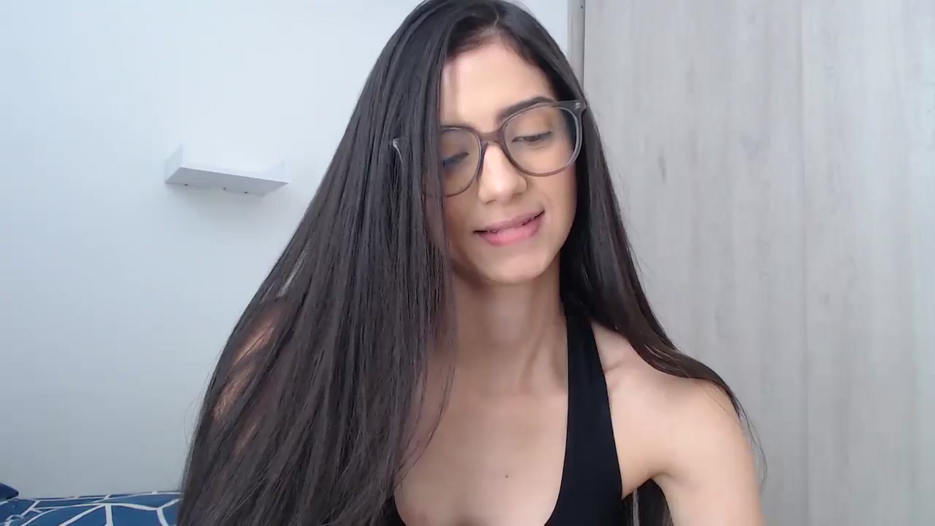 Gallery image thumbnail from Luna_Vargas's myfreecams stream on, 05/28/2025, 15:29 image 12 of 20