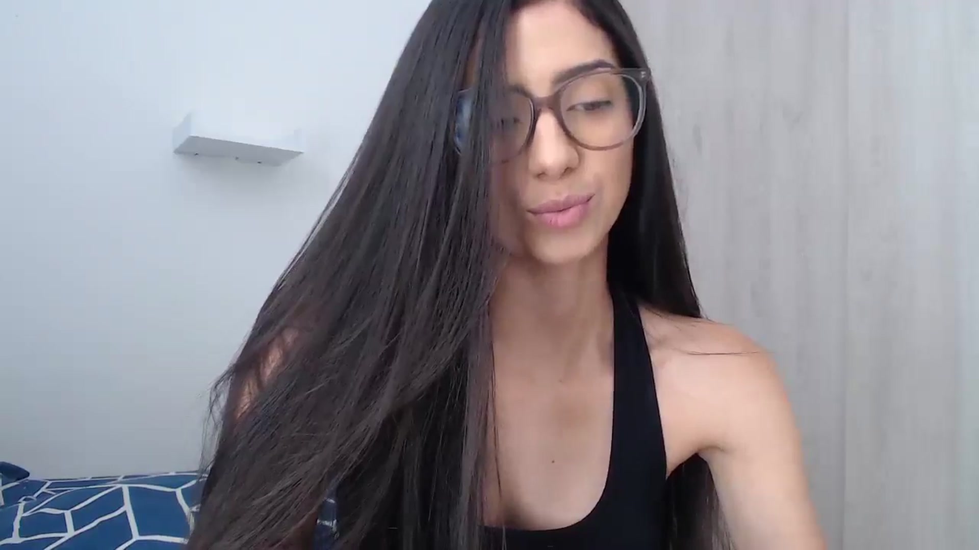 Gallery image thumbnail from Luna_Vargas's myfreecams stream on, 05/28/2025, 15:29 image 7 of 20
