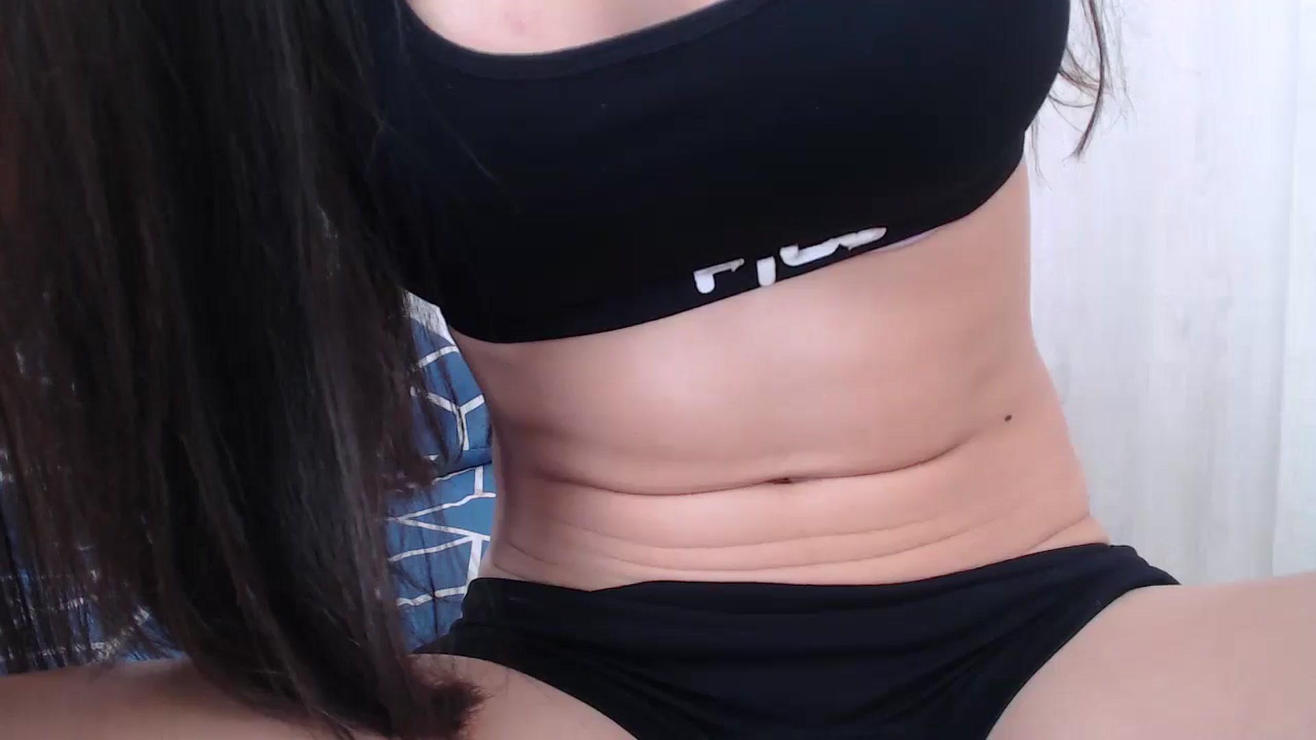 Gallery image thumbnail from Luna_Vargas's myfreecams stream on, 05/28/2025, 17:02 image 17 of 20