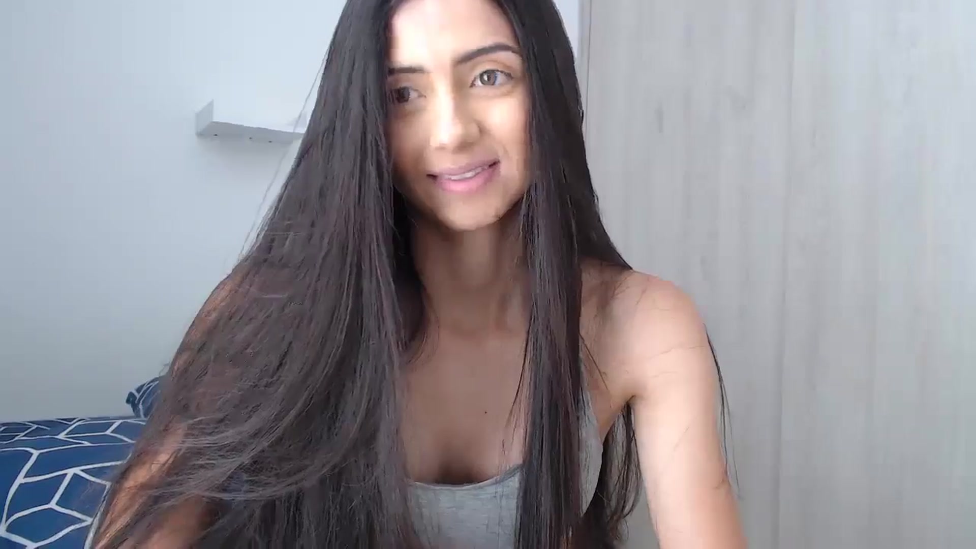 Gallery image thumbnail from Luna_Vargas's myfreecams stream on, 05/31/2025, 18:05 image 14 of 20