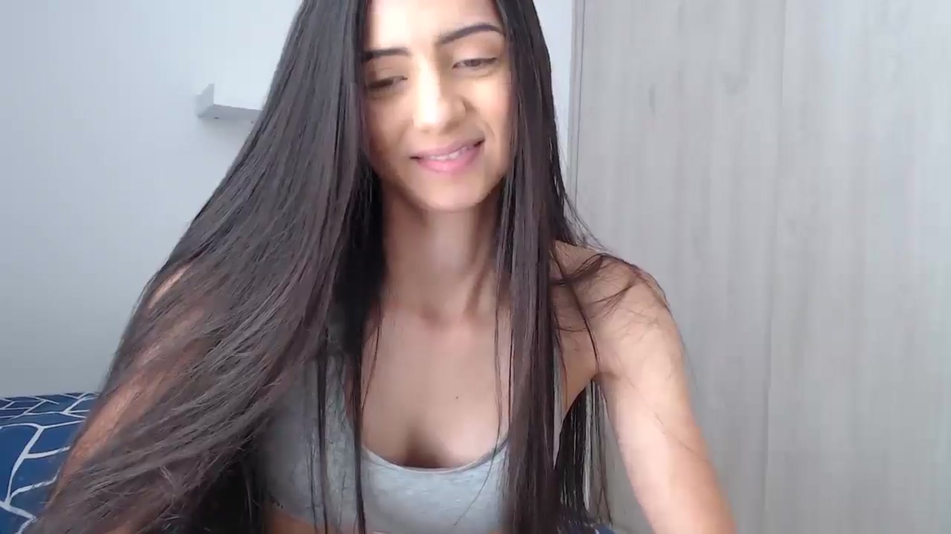Gallery image thumbnail from Luna_Vargas's myfreecams stream on, 05/31/2025, 18:05 image 8 of 20