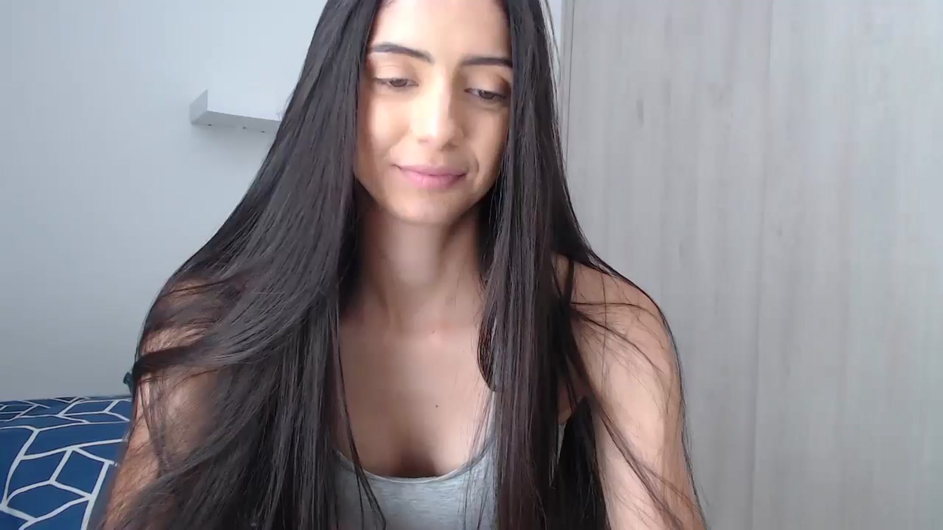 Gallery image thumbnail from Luna_Vargas's myfreecams stream on, 05/31/2025, 18:05 image 12 of 20