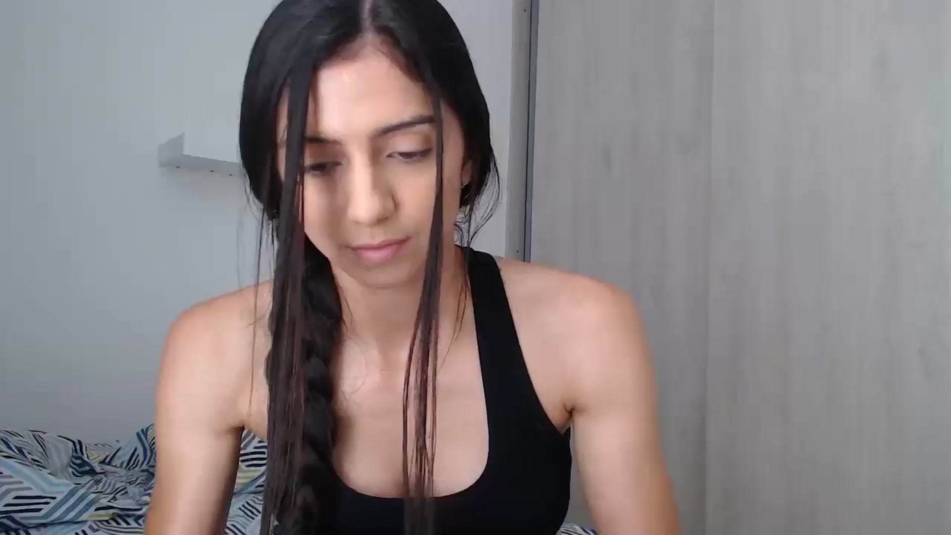 Gallery image thumbnail from Luna_Vargas's myfreecams stream on, 06/09/2025, 19:30 image 18 of 20