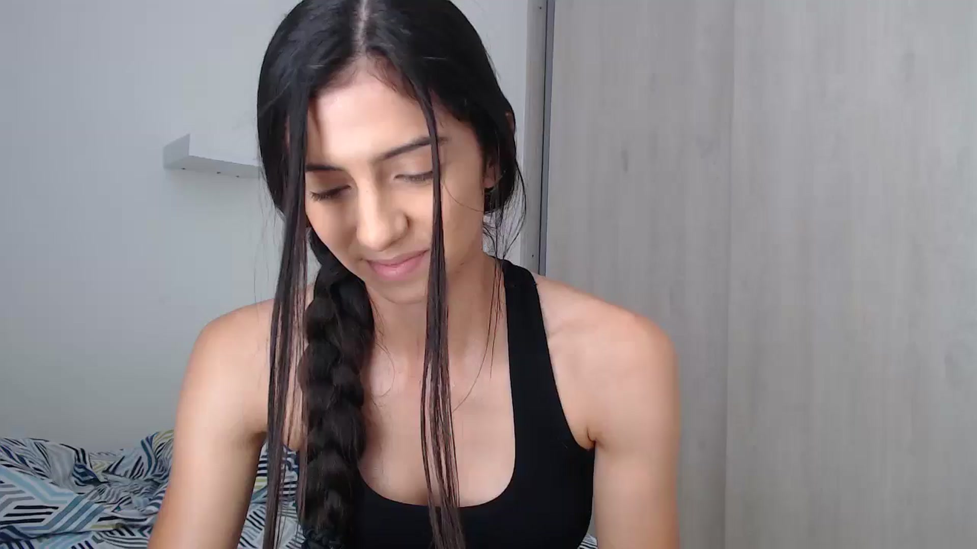 Gallery image thumbnail from Luna_Vargas's myfreecams stream on, 06/09/2025, 19:30 image 19 of 20
