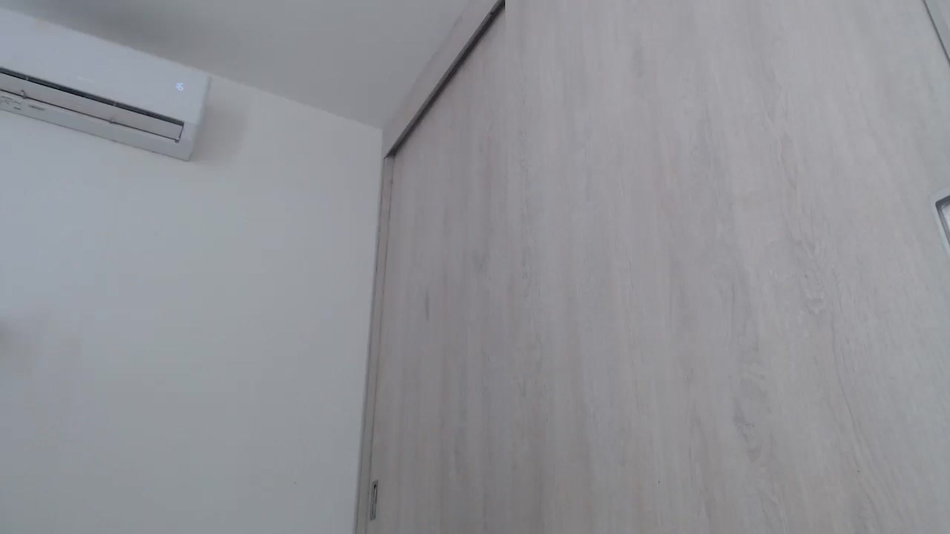 Gallery image thumbnail from Luna_Vargas's myfreecams stream on, 06/19/2025, 16:26 image 8 of 20