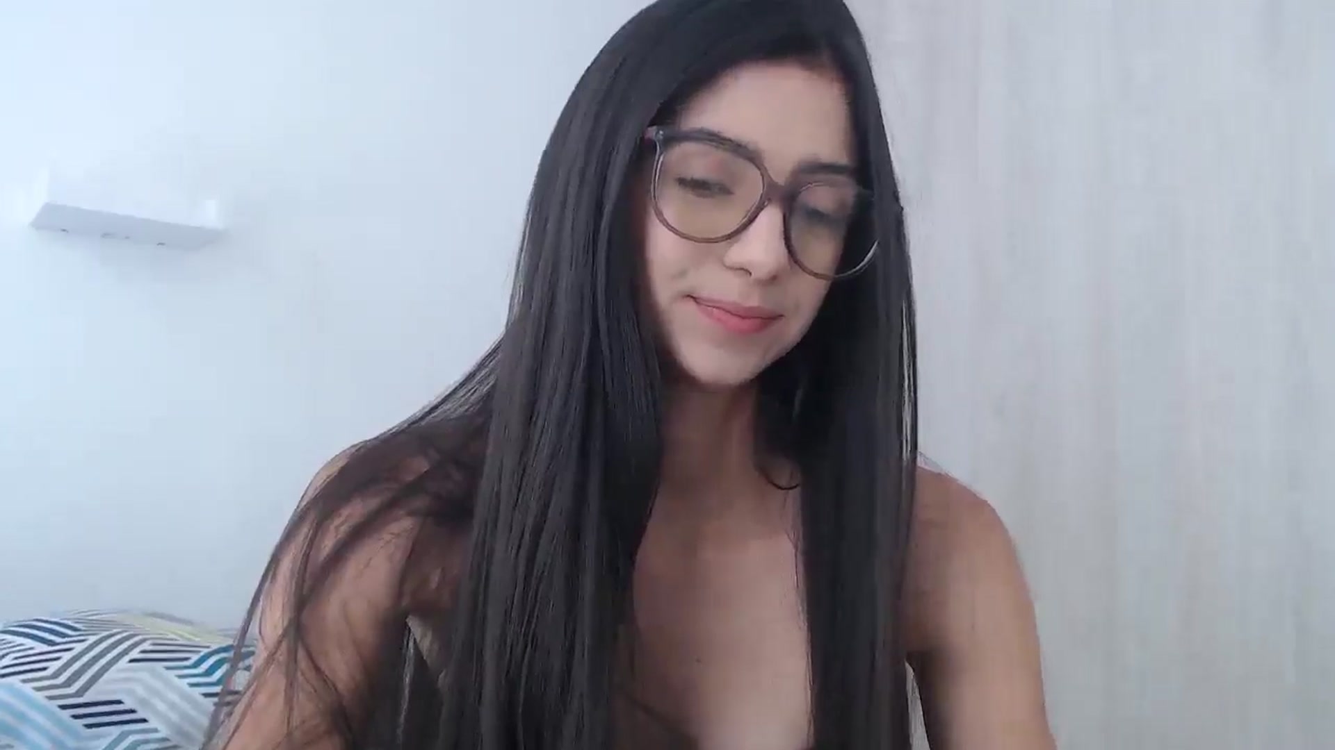 Gallery image thumbnail from Luna_Vargas's myfreecams stream on, 06/25/2025, 14:17 image 20 of 20