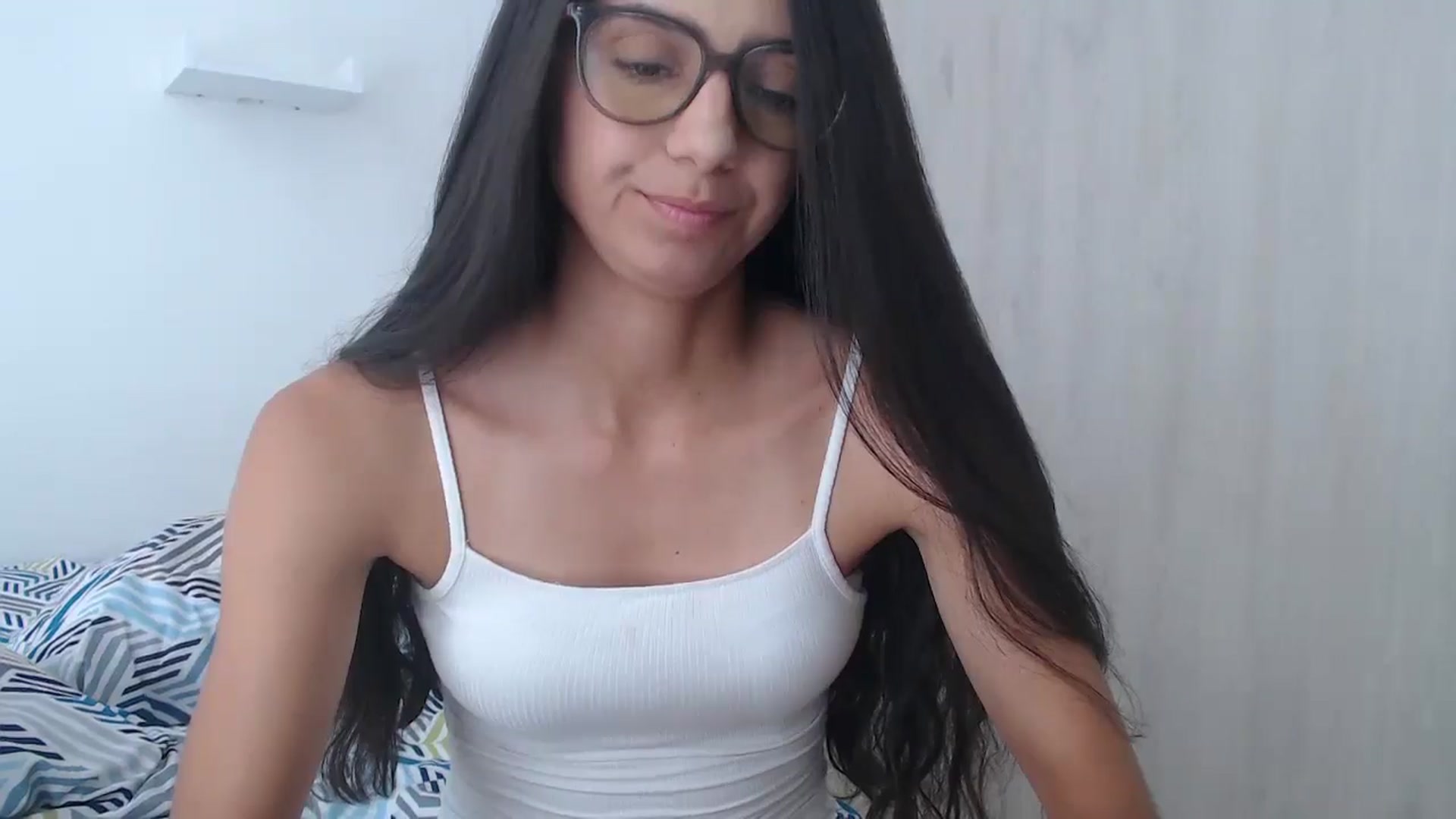 Gallery image thumbnail from Luna_Vargas's myfreecams stream on, 07/02/2025, 14:20 image 17 of 20
