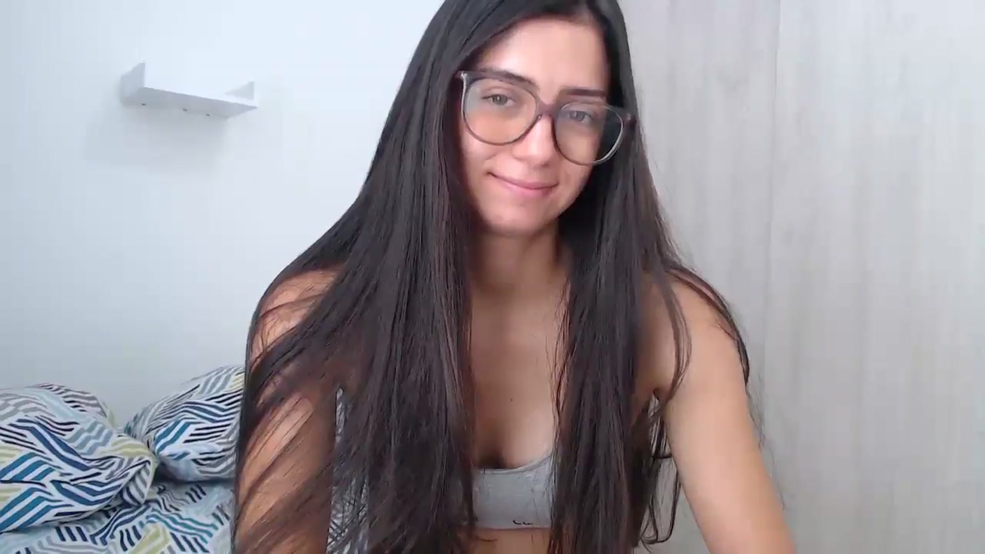 Gallery image thumbnail from Luna_Vargas's myfreecams stream on, 08/18/2025, 17:38 image 11 of 20