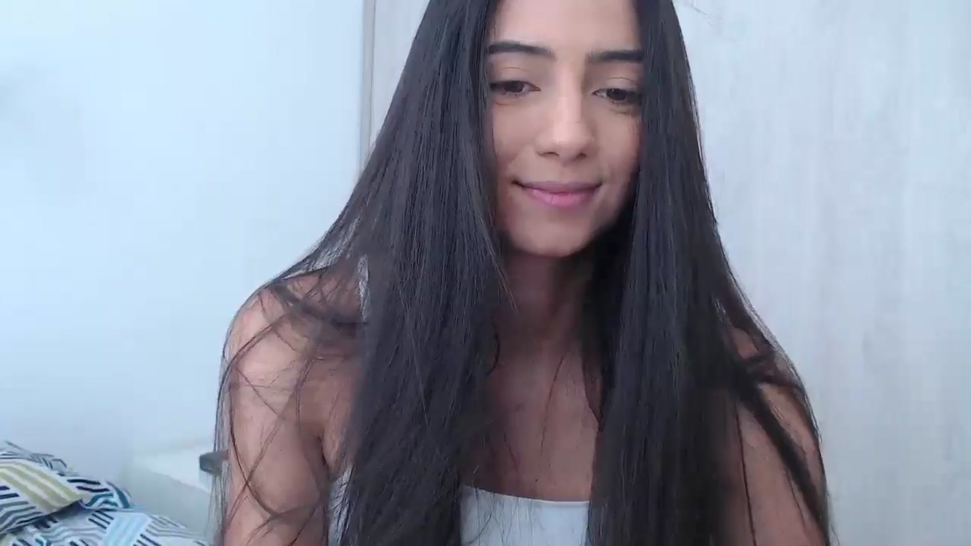Gallery image thumbnail from Luna_Vargas's myfreecams stream on, 09/08/2025, 16:04 image 20 of 20
