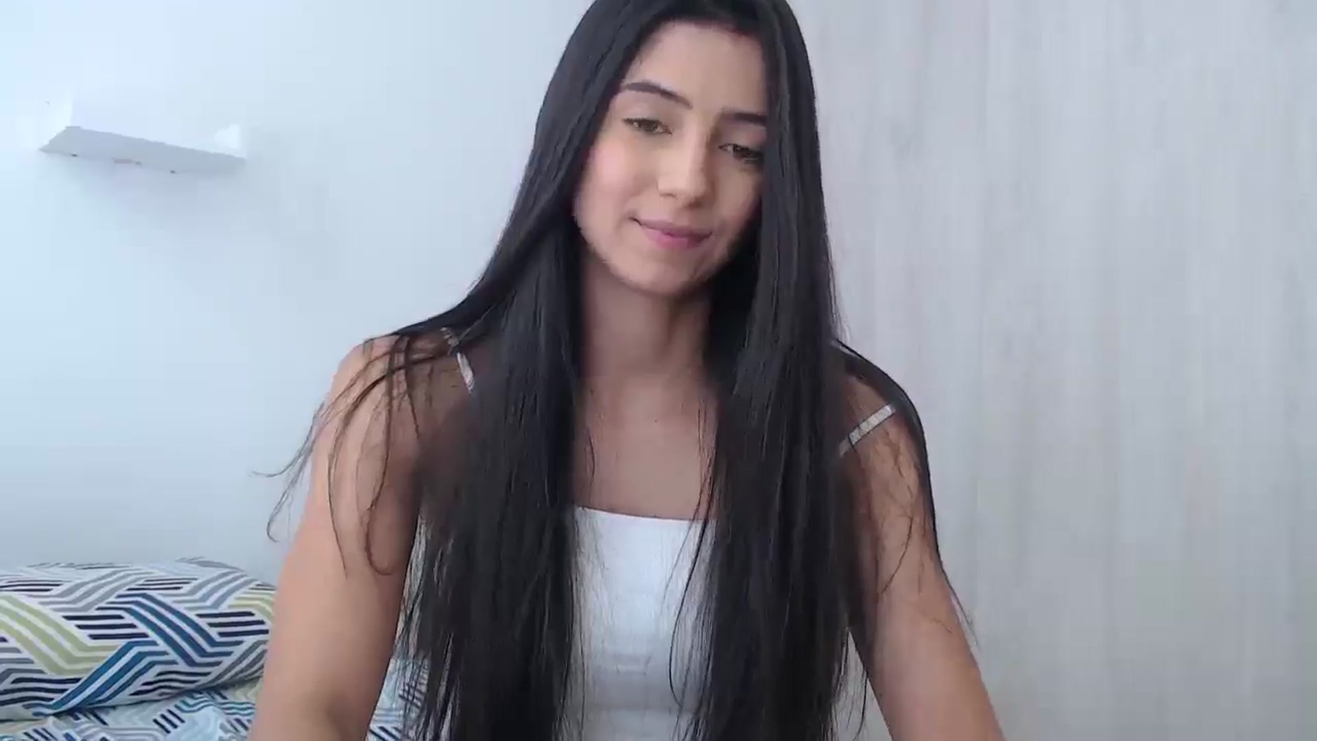 Gallery image thumbnail from Luna_Vargas's myfreecams stream on, 09/08/2025, 16:20 image 13 of 20