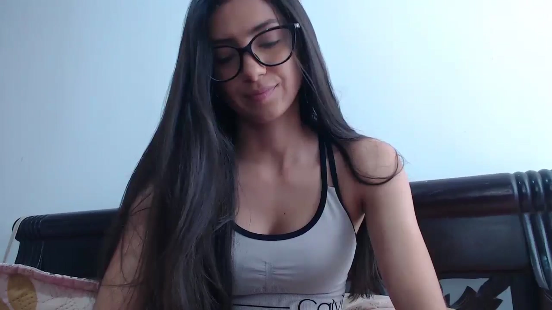Gallery image thumbnail from Luna_Vargas's myfreecams stream on, 12/03/2025, 15:34 image 19 of 20