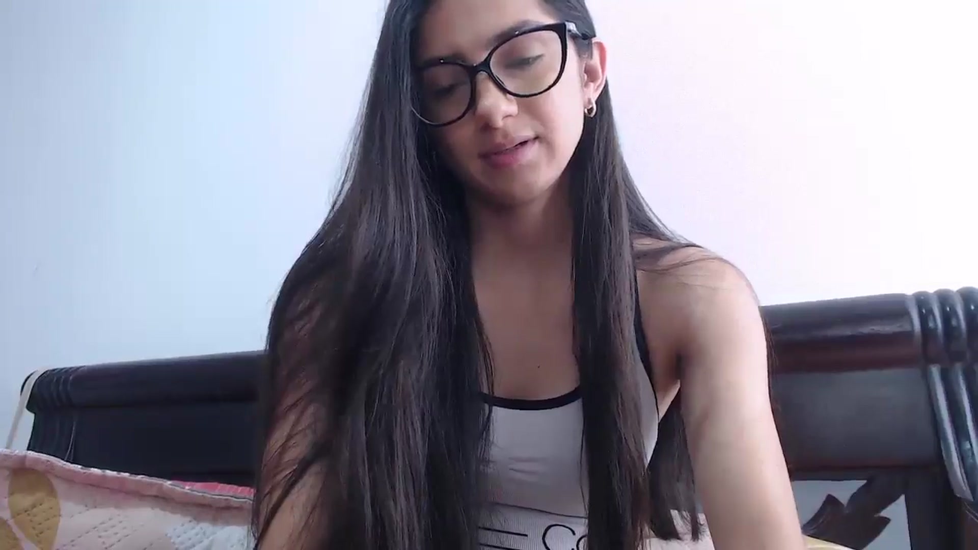 Gallery image thumbnail from Luna_Vargas's myfreecams stream on, 12/03/2025, 15:34 image 7 of 20