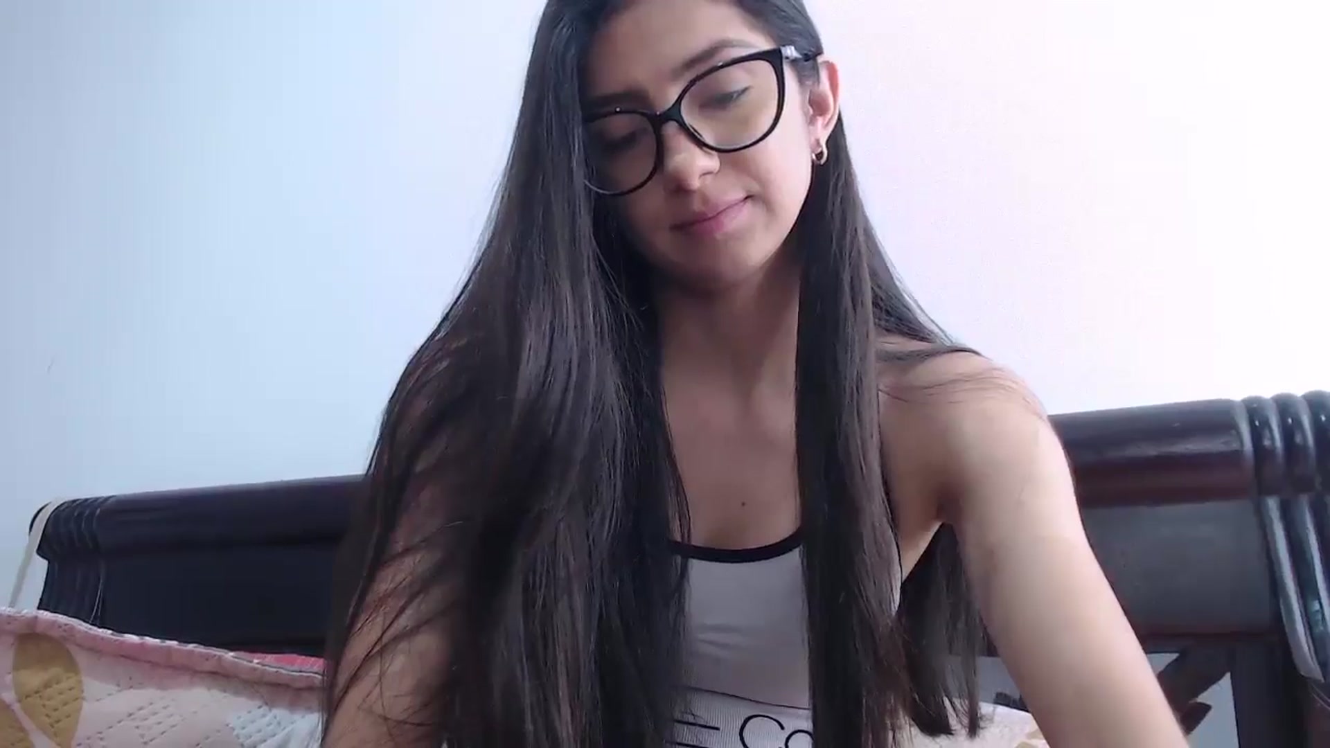 Gallery image thumbnail from Luna_Vargas's myfreecams stream on, 12/03/2025, 15:34 image 9 of 20