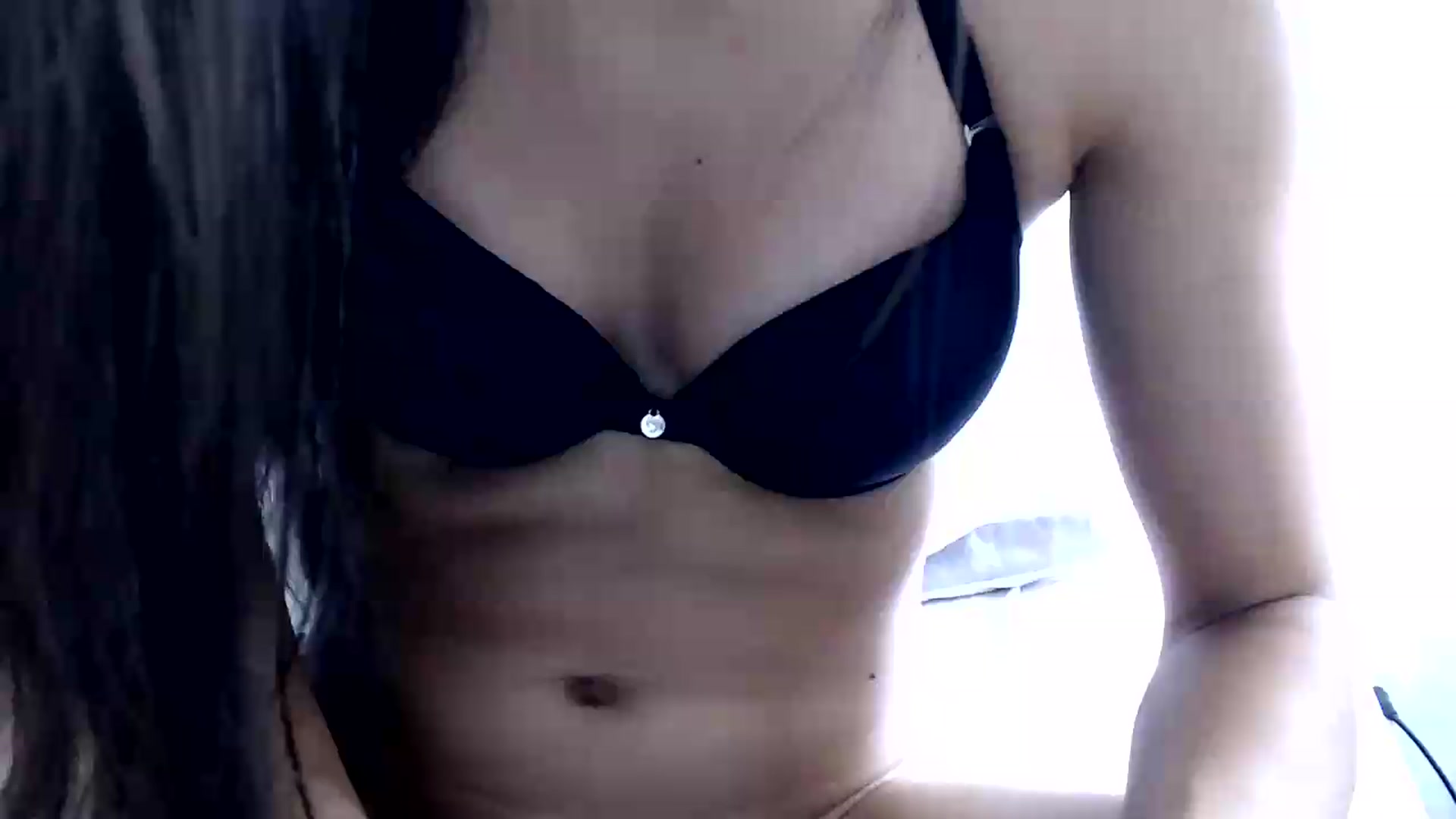 Gallery image thumbnail from Luna_Vargas's myfreecams stream on, 06/16/2026, 18:10 image 7 of 20