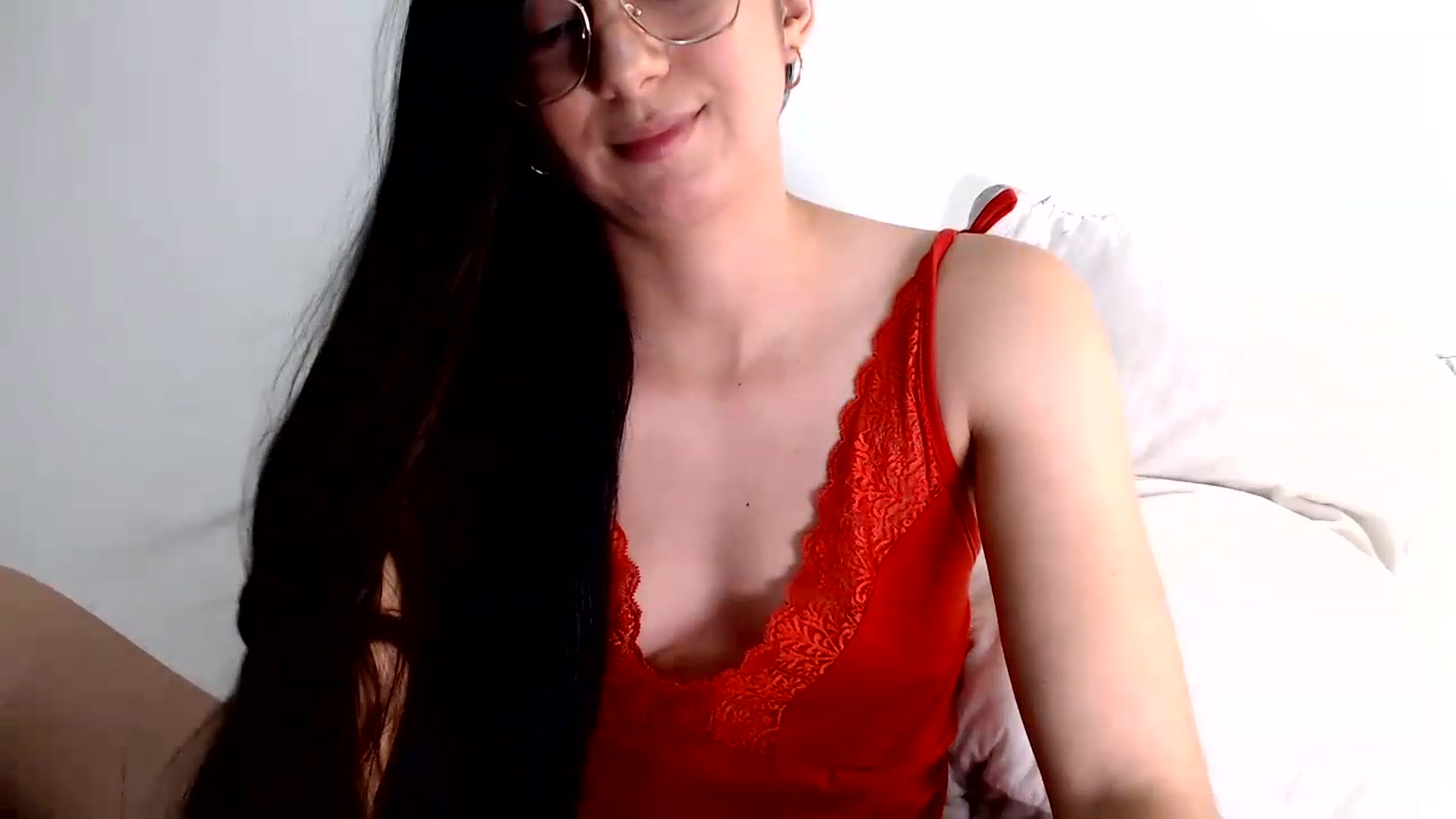 Gallery image thumbnail from Luna_Vargas's myfreecams stream on, 08/15/2026, 17:46 image 4 of 20
