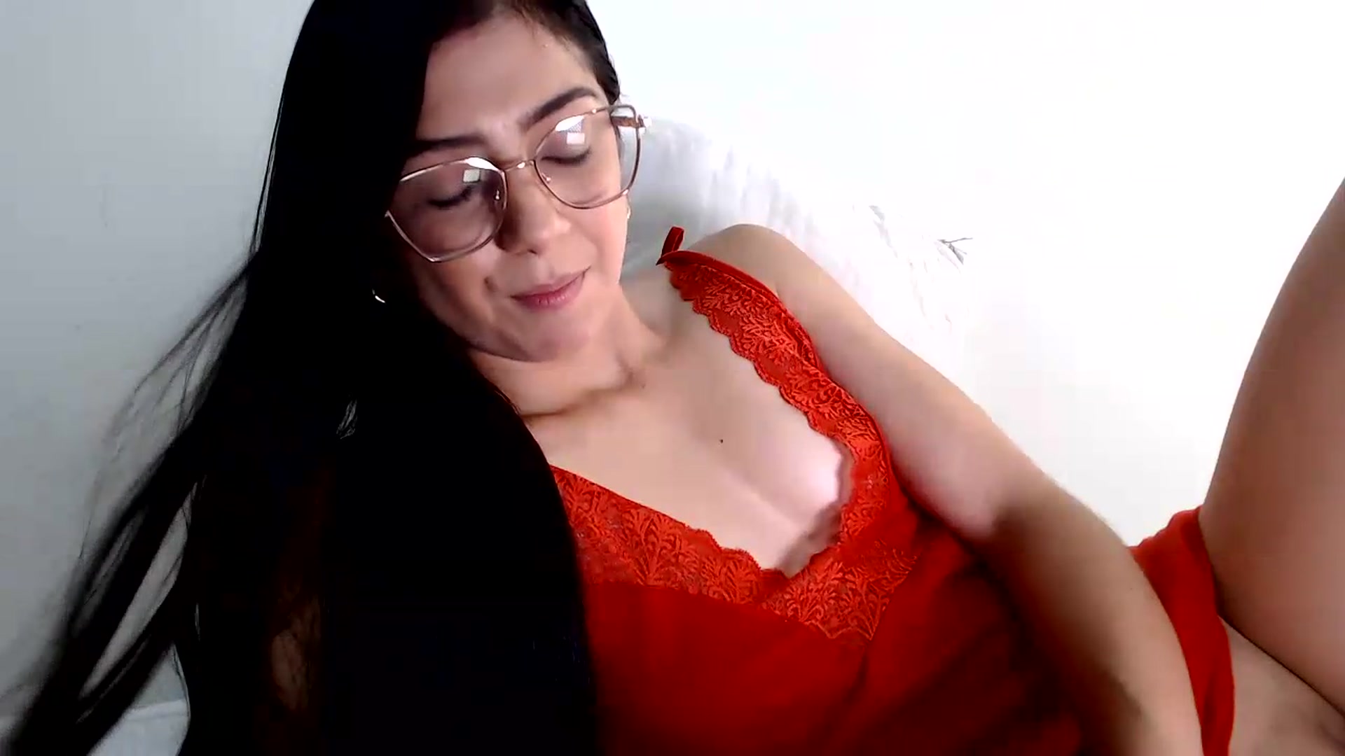 Gallery image thumbnail from Luna_Vargas's myfreecams stream on, 08/15/2026, 17:46 image 7 of 20