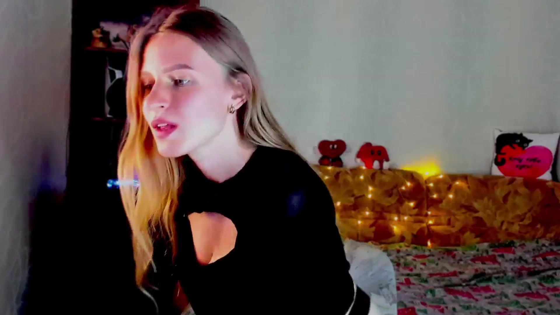Gallery image thumbnail from Luna_evan's myfreecams stream on, 05/21/2025, 09:45 image 6 of 20