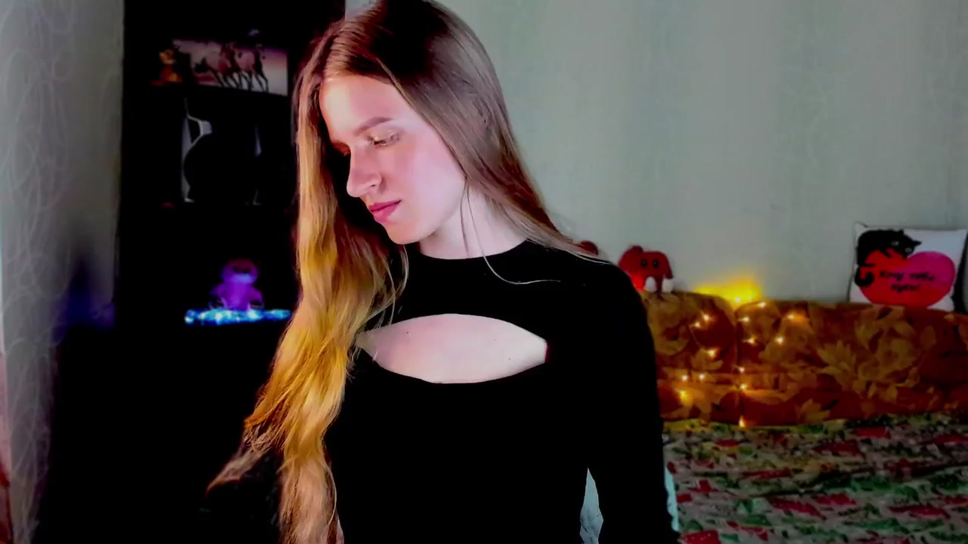 Gallery image thumbnail from Luna_evan's myfreecams stream on, 05/21/2025, 11:47 image 16 of 20