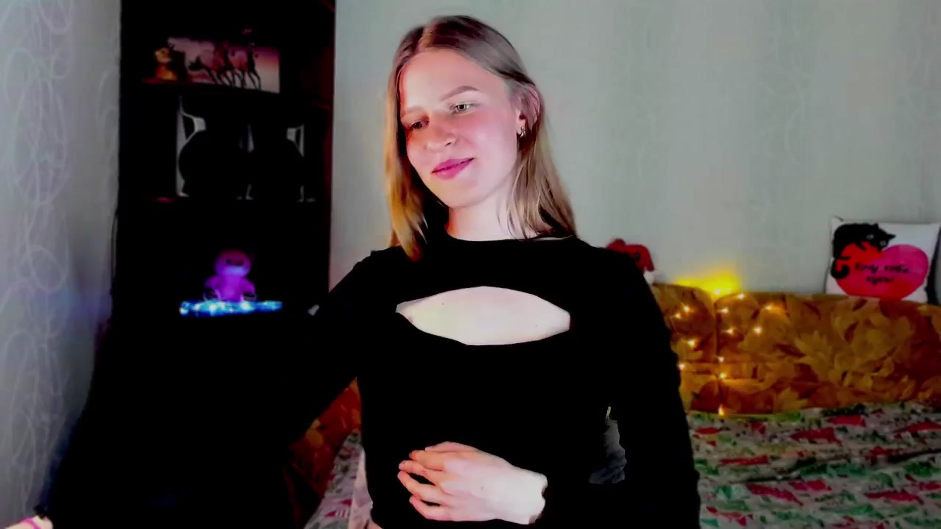 Gallery image thumbnail from Luna_evan's myfreecams stream on, 05/21/2025, 11:47 image 2 of 20