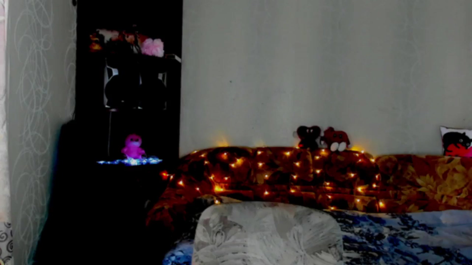 Gallery image thumbnail from Luna_evan's myfreecams stream on, 06/03/2025, 11:56 image 18 of 20