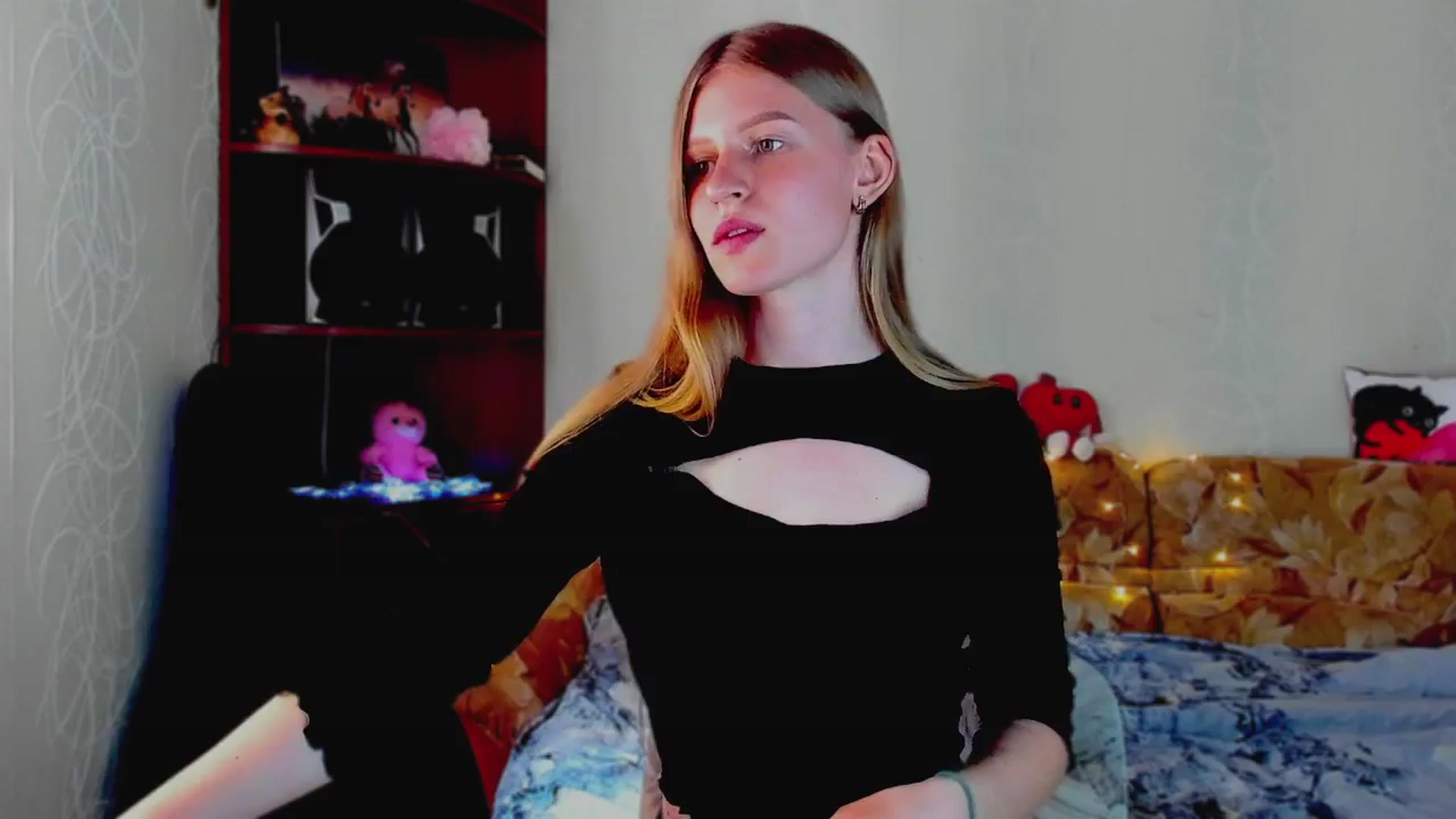 Gallery image thumbnail from Luna_evan's myfreecams stream on, 06/05/2025, 09:35 image 13 of 20