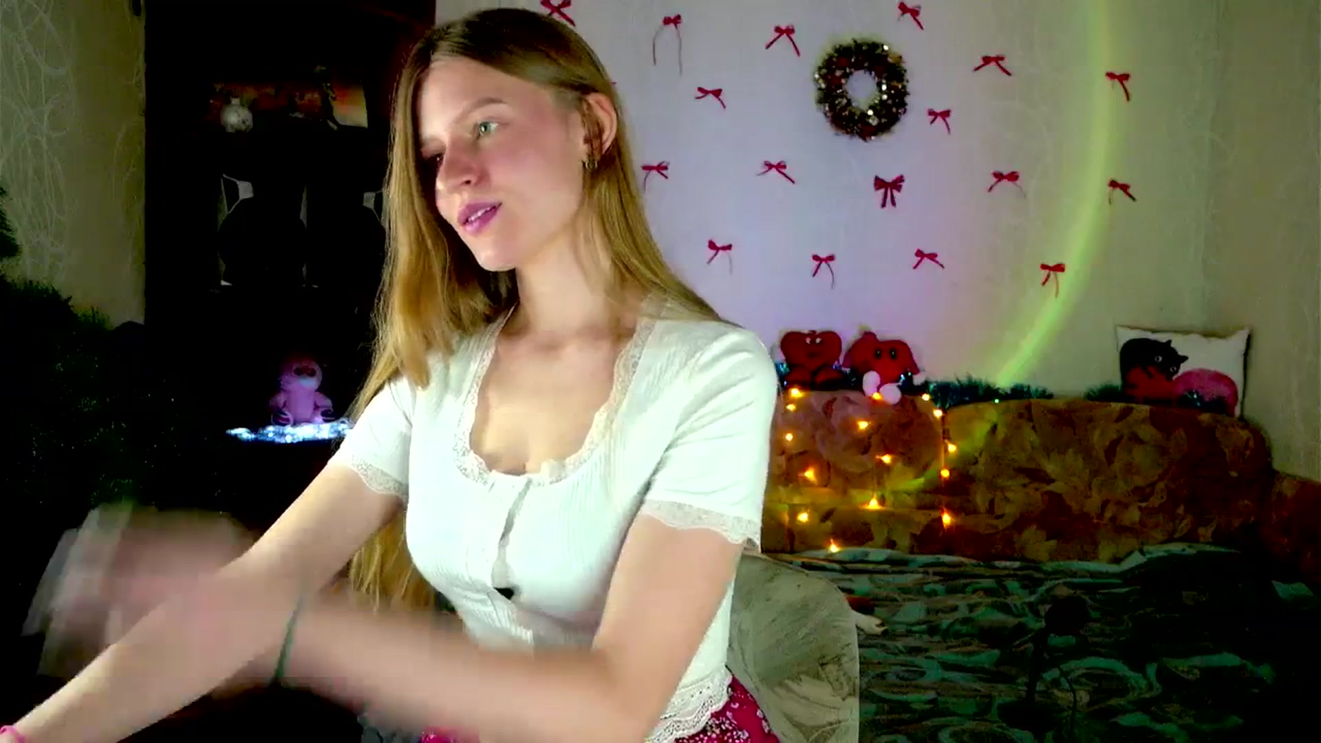 Gallery image thumbnail from Luna_evan's myfreecams stream on, 01/08/2026, 10:57 image 2 of 20