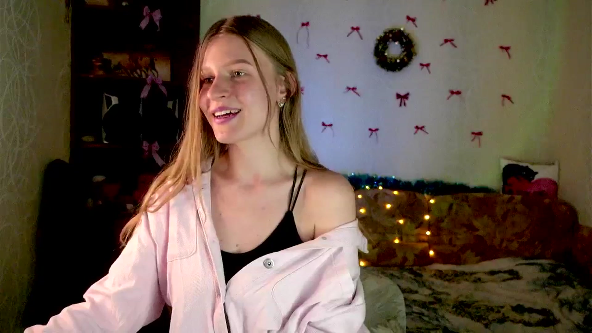 Gallery image thumbnail from Luna_evan's myfreecams stream on, 01/26/2026, 11:19 image 9 of 20