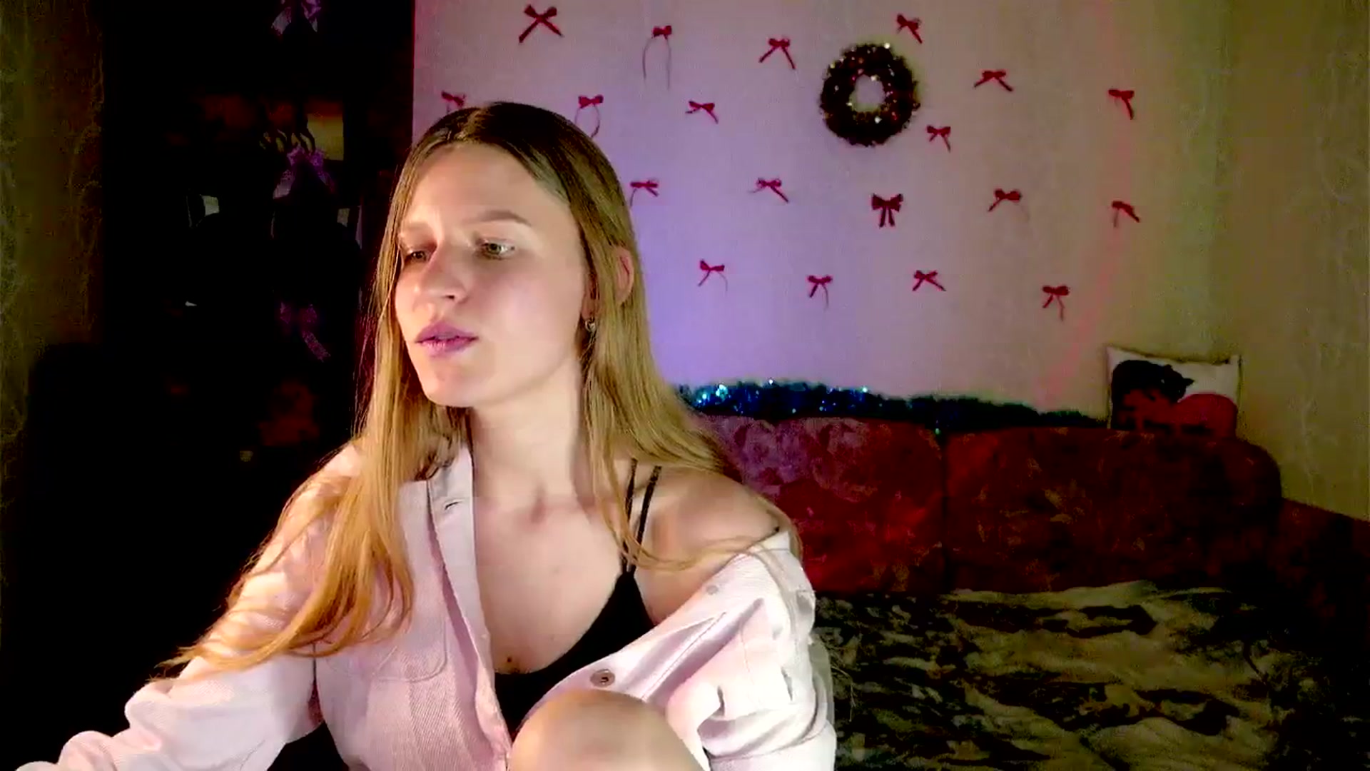 Gallery image thumbnail from Luna_evan's myfreecams stream on, 01/26/2026, 15:44 image 7 of 20