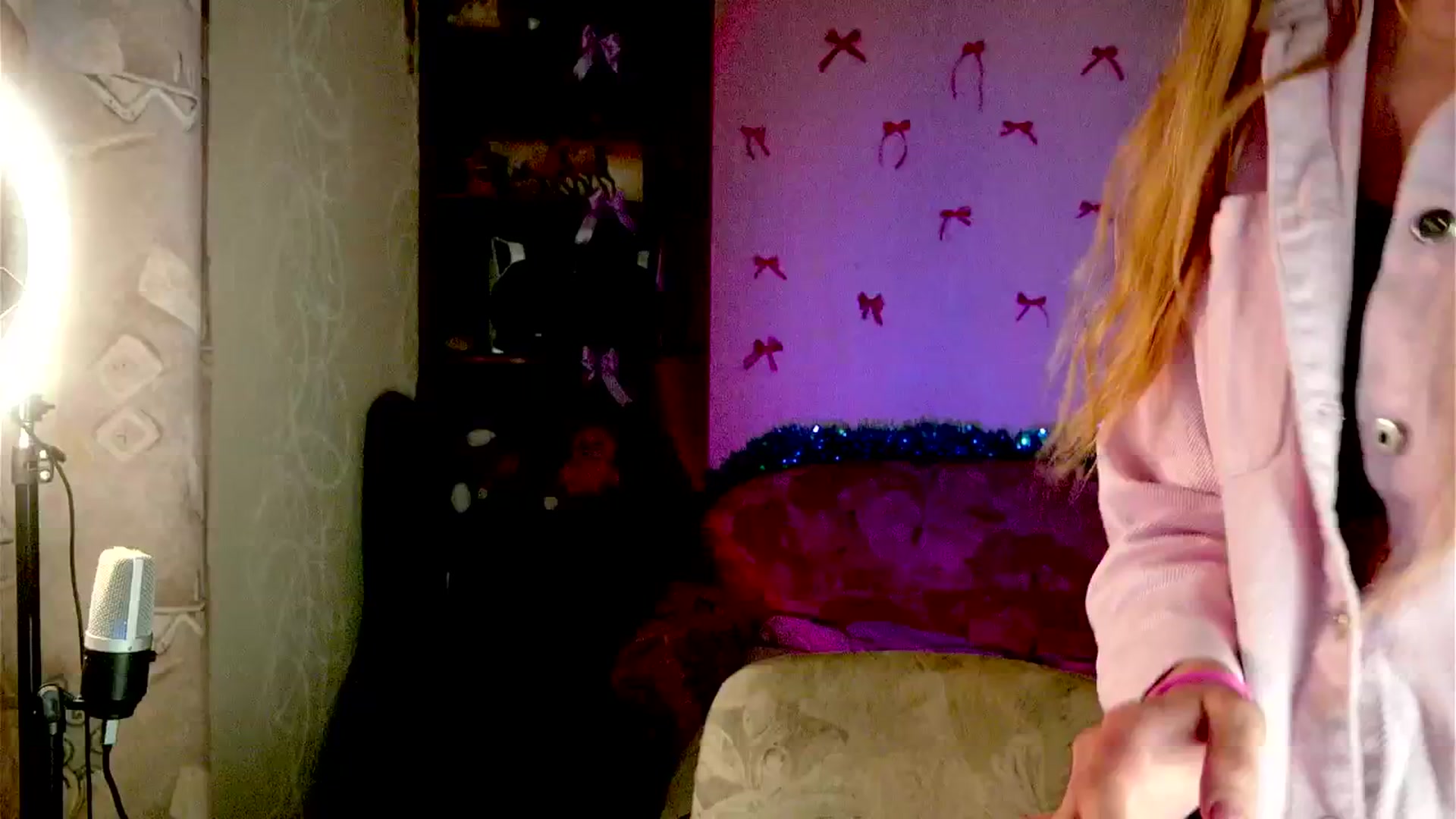 Gallery image thumbnail from Luna_evan's myfreecams stream on, 01/26/2026, 15:44 image 1 of 20