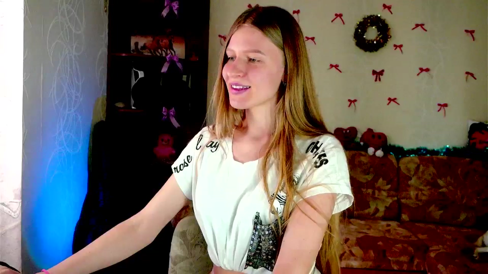 Gallery image thumbnail from Luna_evan's myfreecams stream on, 01/27/2026, 11:52 image 9 of 20